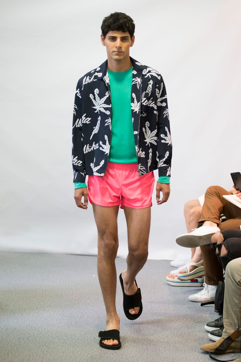 Fashion Week Paris Spring/Summer 2018 look 18 from the Lucien Pellat-Finet collection menswear