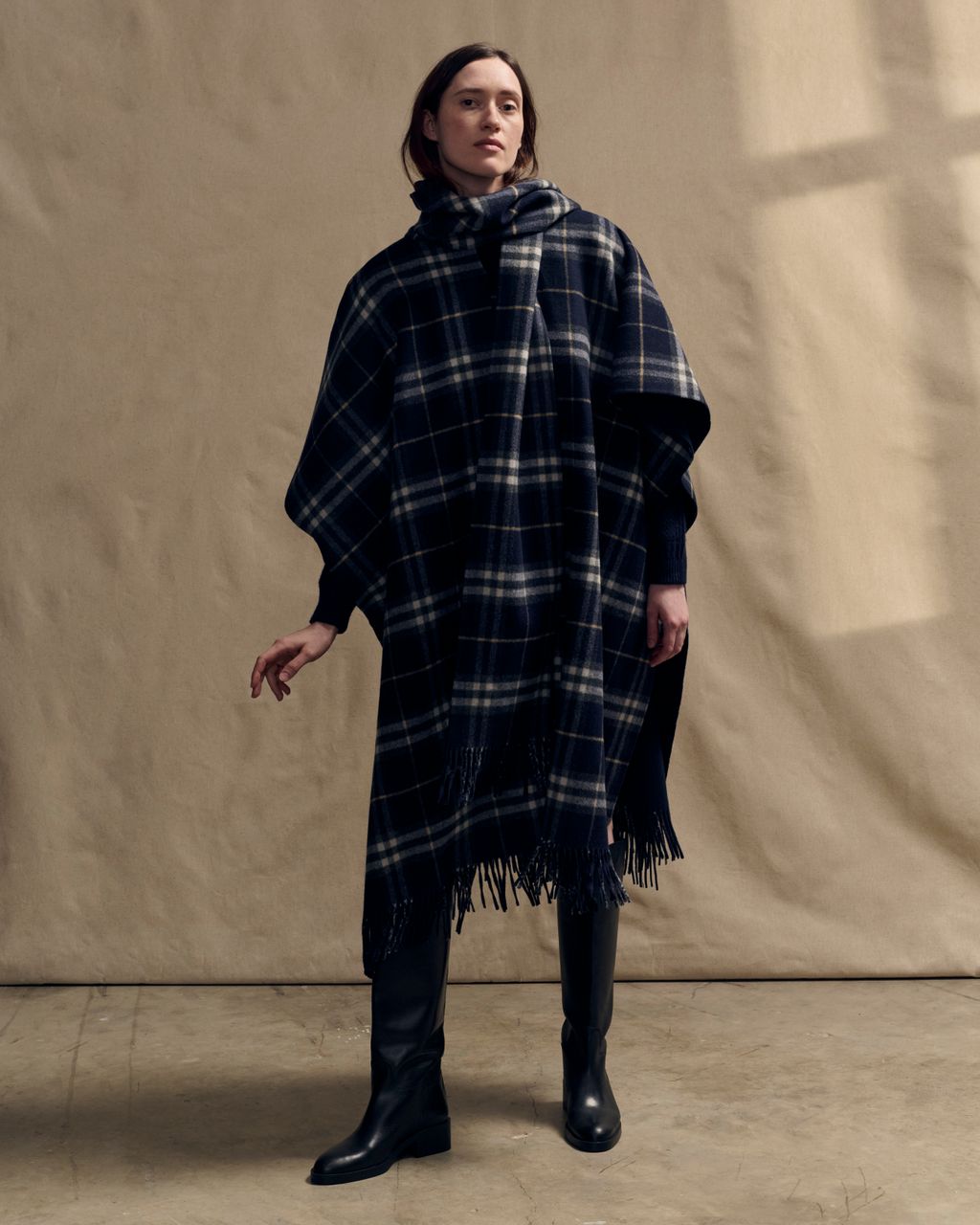 Fashion Week Paris Fall/Winter 2024 look 28 from the Eric Bompard collection womenswear
