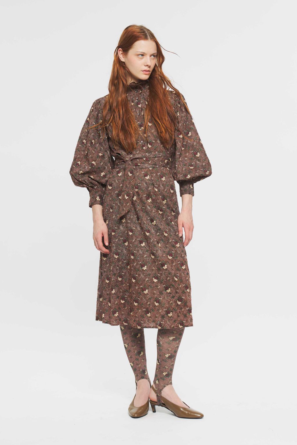 Fashion Week Paris Fall/Winter 2024 look 18 de la collection Antik Batik womenswear