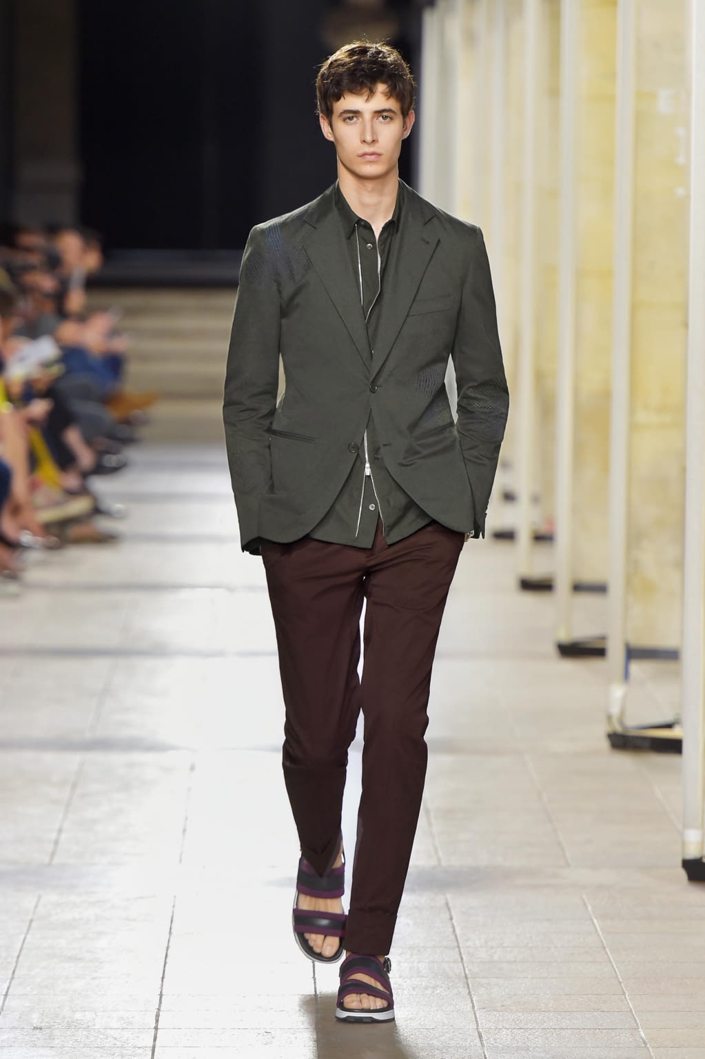 Fashion Week Paris Spring/Summer 2017 look 18 from the Hermès collection menswear