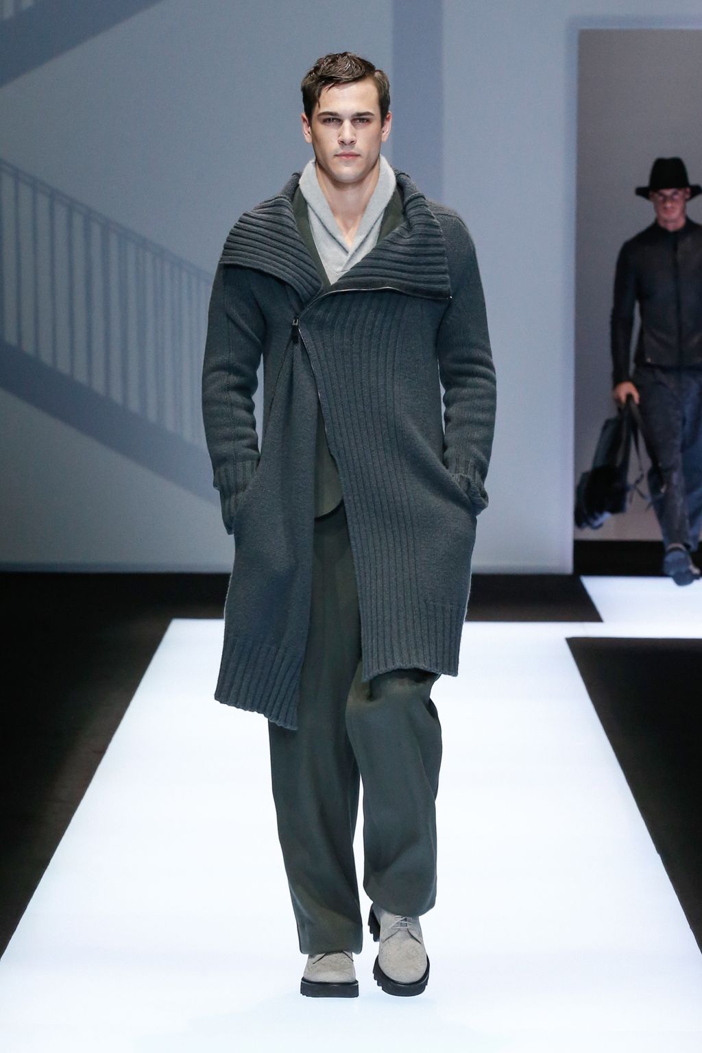 Fashion Week Milan Fall/Winter 2017 look 19 from the Emporio Armani collection menswear