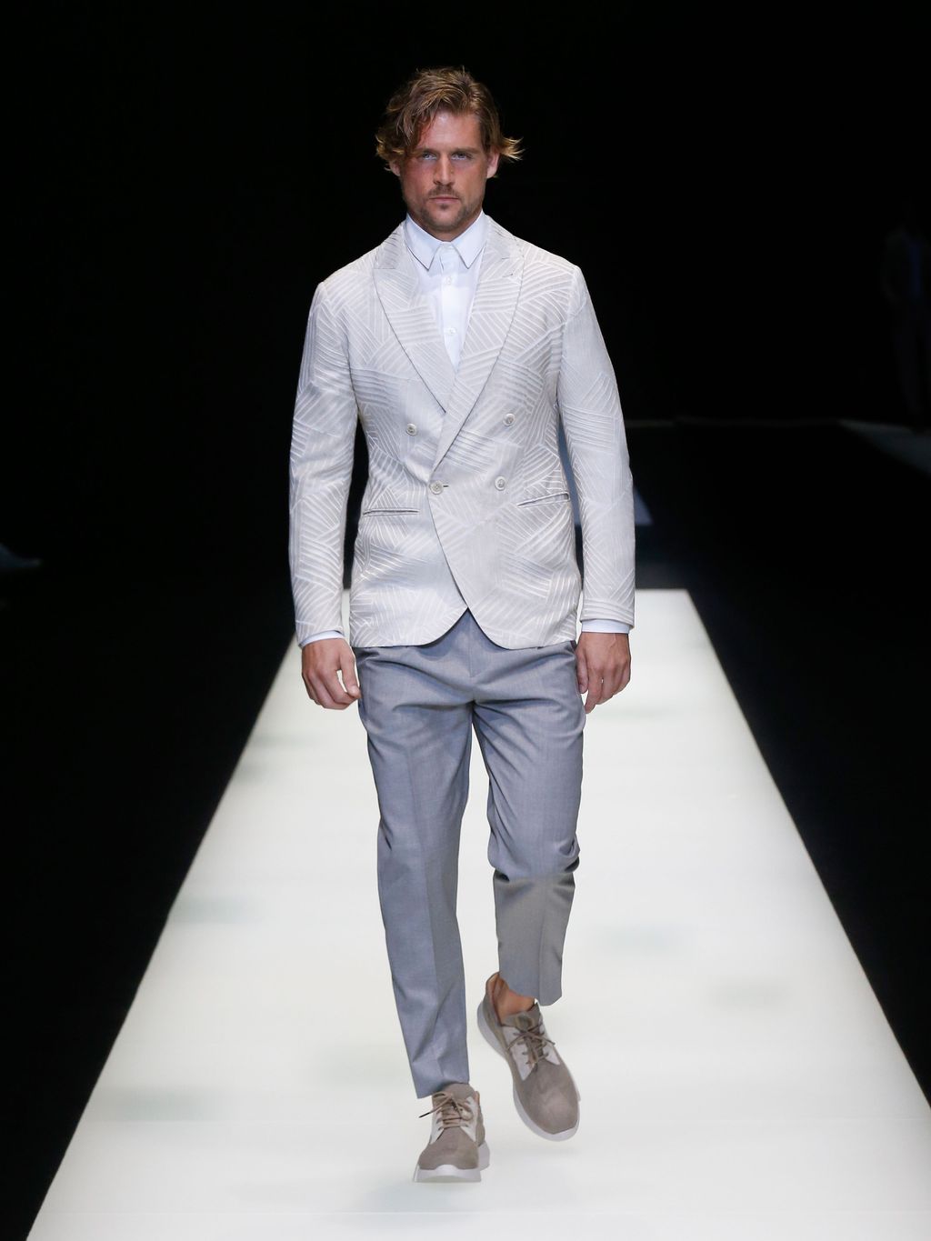 Fashion Week Milan Spring/Summer 2018 look 18 from the Giorgio Armani collection 男装