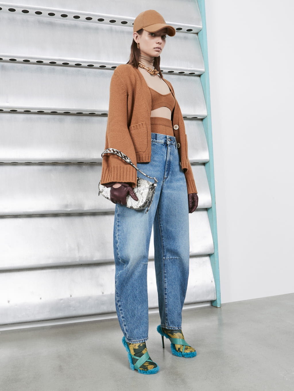 Fashion Week Paris Pre-Fall 2020 look 19 from the Off-White collection womenswear