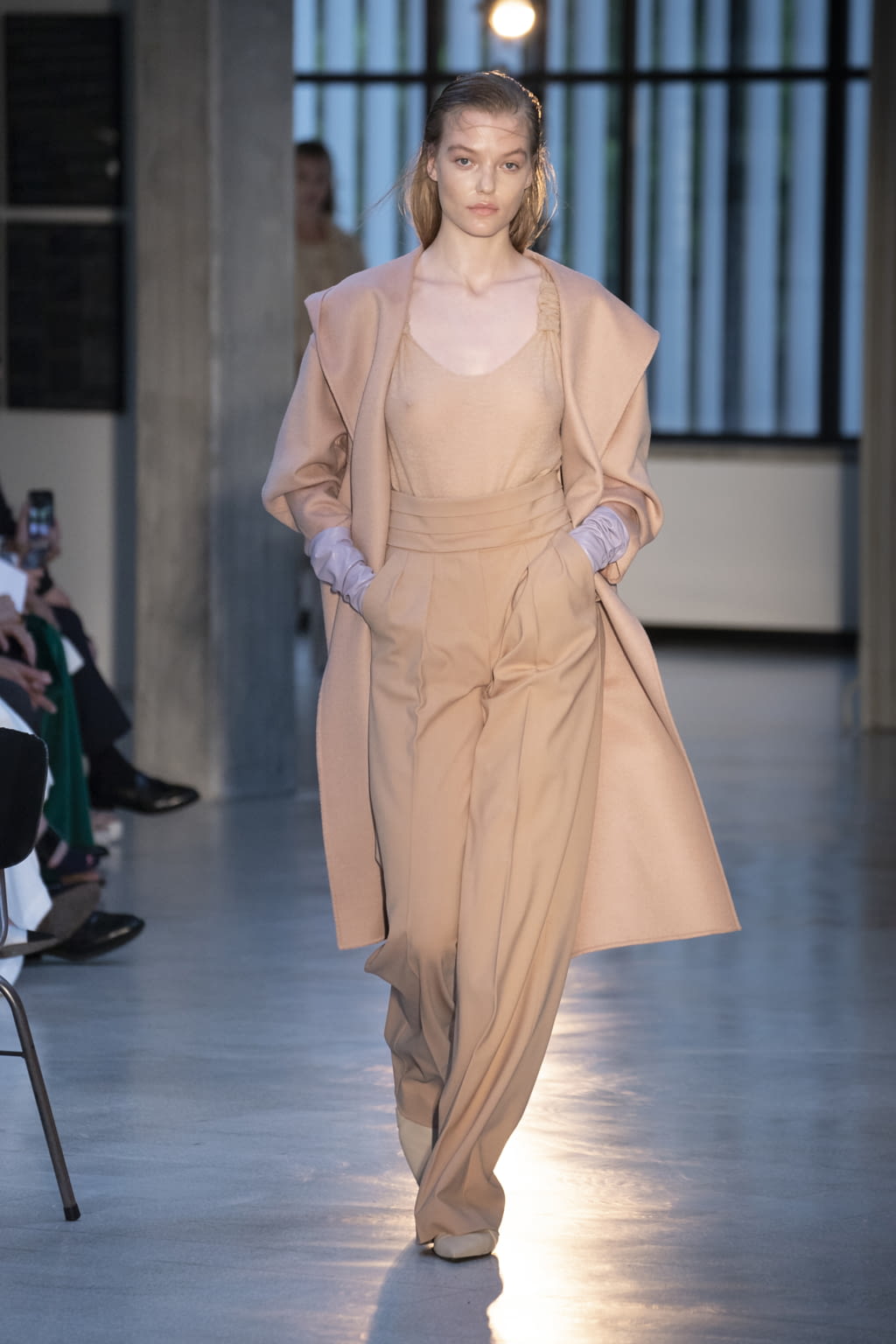 Fashion Week Milan Resort 2019 look 19 from the Max Mara collection 女装