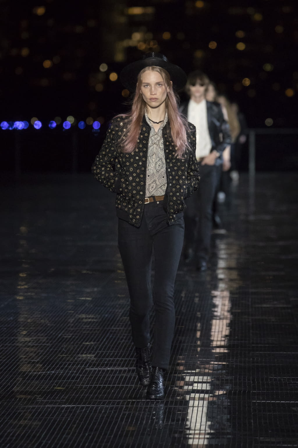 Fashion Week New York Spring/Summer 2019 look 19 de la collection Saint Laurent menswear
