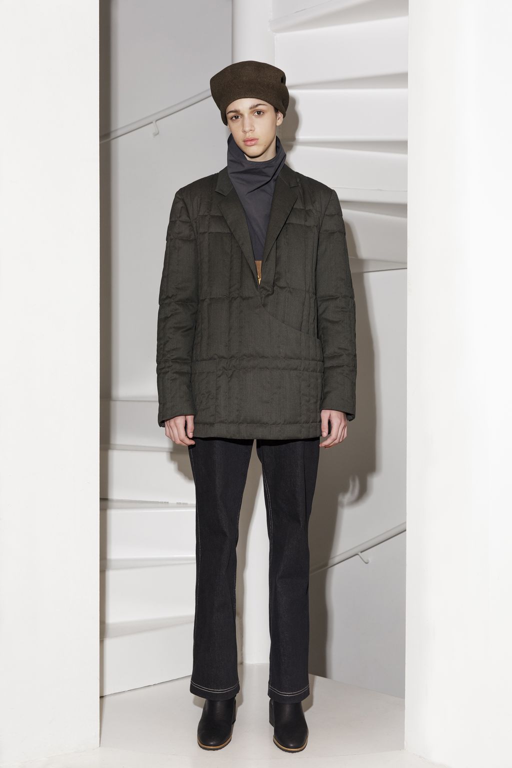 Fashion Week Paris Pre-Fall 2018 look 19 from the Nehera collection 女装