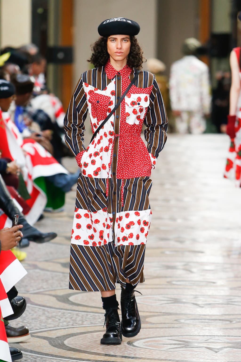 Fashion Week Paris Fall/Winter 2022 look 19 from the Kenzo collection 男装