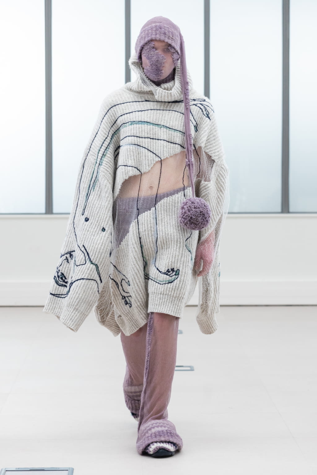 Fashion Week Paris Fall/Winter 2022 look 19 from the IFM PARIS collection womenswear