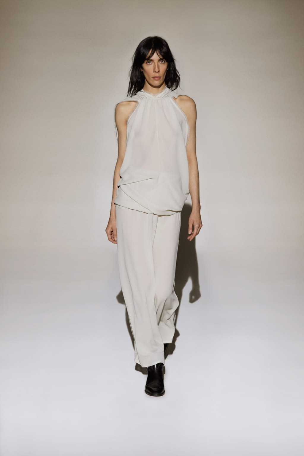 Fashion Week New York Fall/Winter 2016 look 19 from the The Row collection womenswear