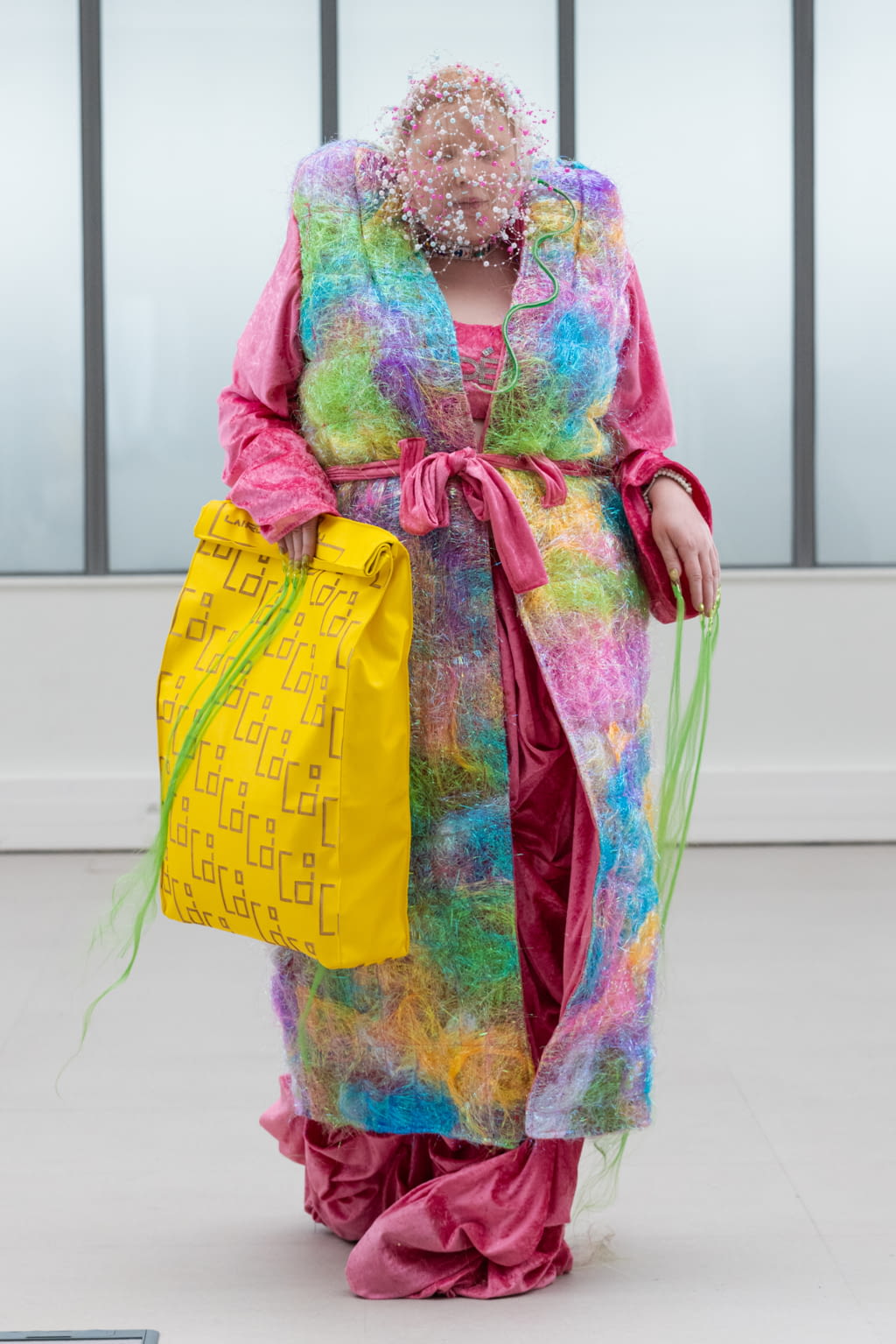 Fashion Week Paris Fall/Winter 2022 look 193 from the IFM PARIS collection womenswear