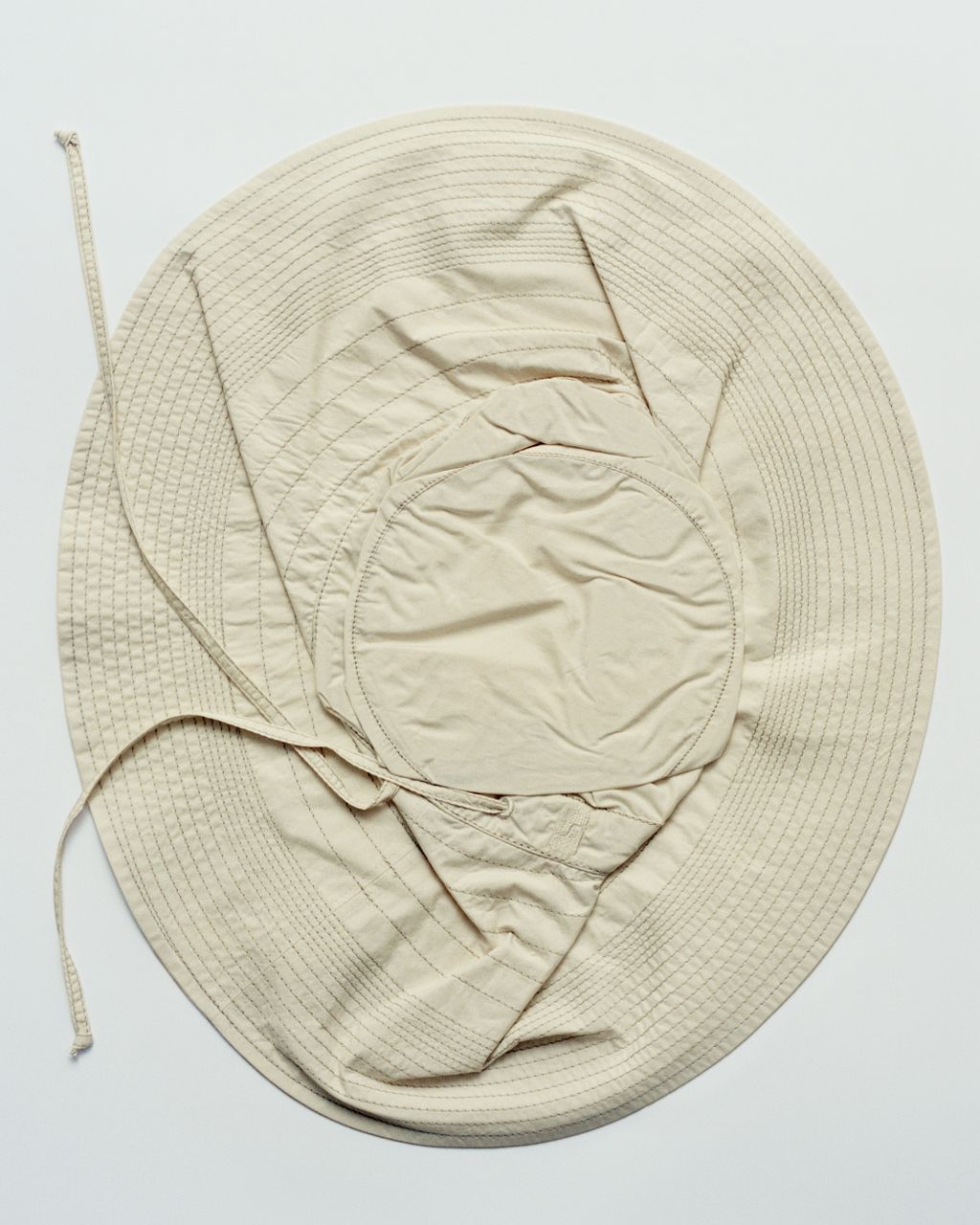 Fashion Week Paris Spring/Summer 2025 look 18 from the Soeur collection 女装