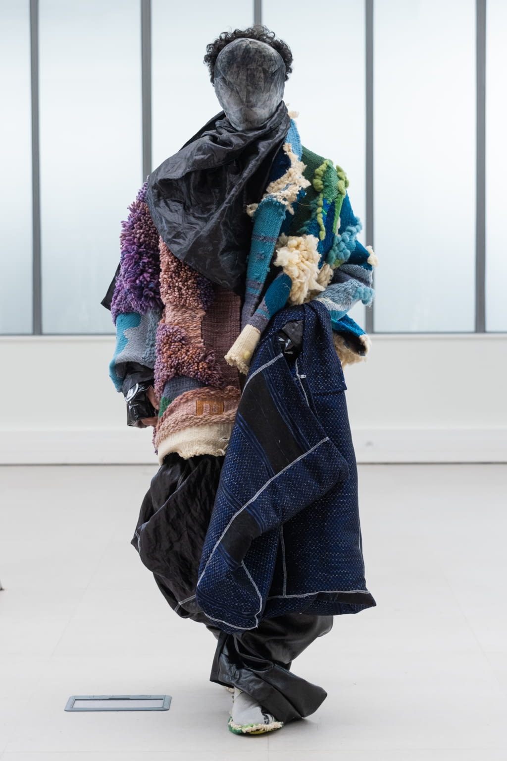 Fashion Week Paris Fall/Winter 2022 look 197 de la collection IFM PARIS womenswear