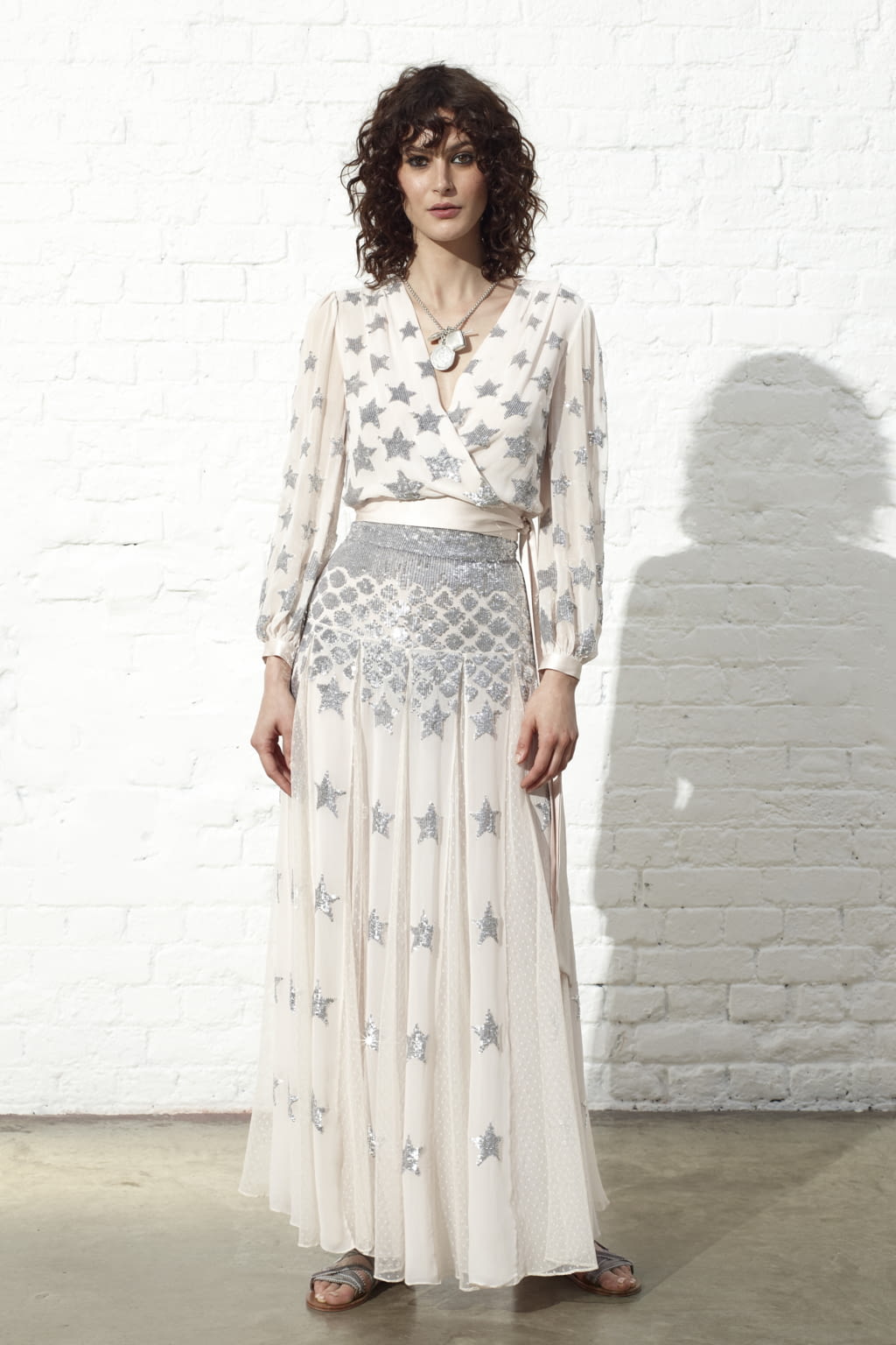 Fashion Week London Resort 2019 look 31 from the Temperley London collection 女装