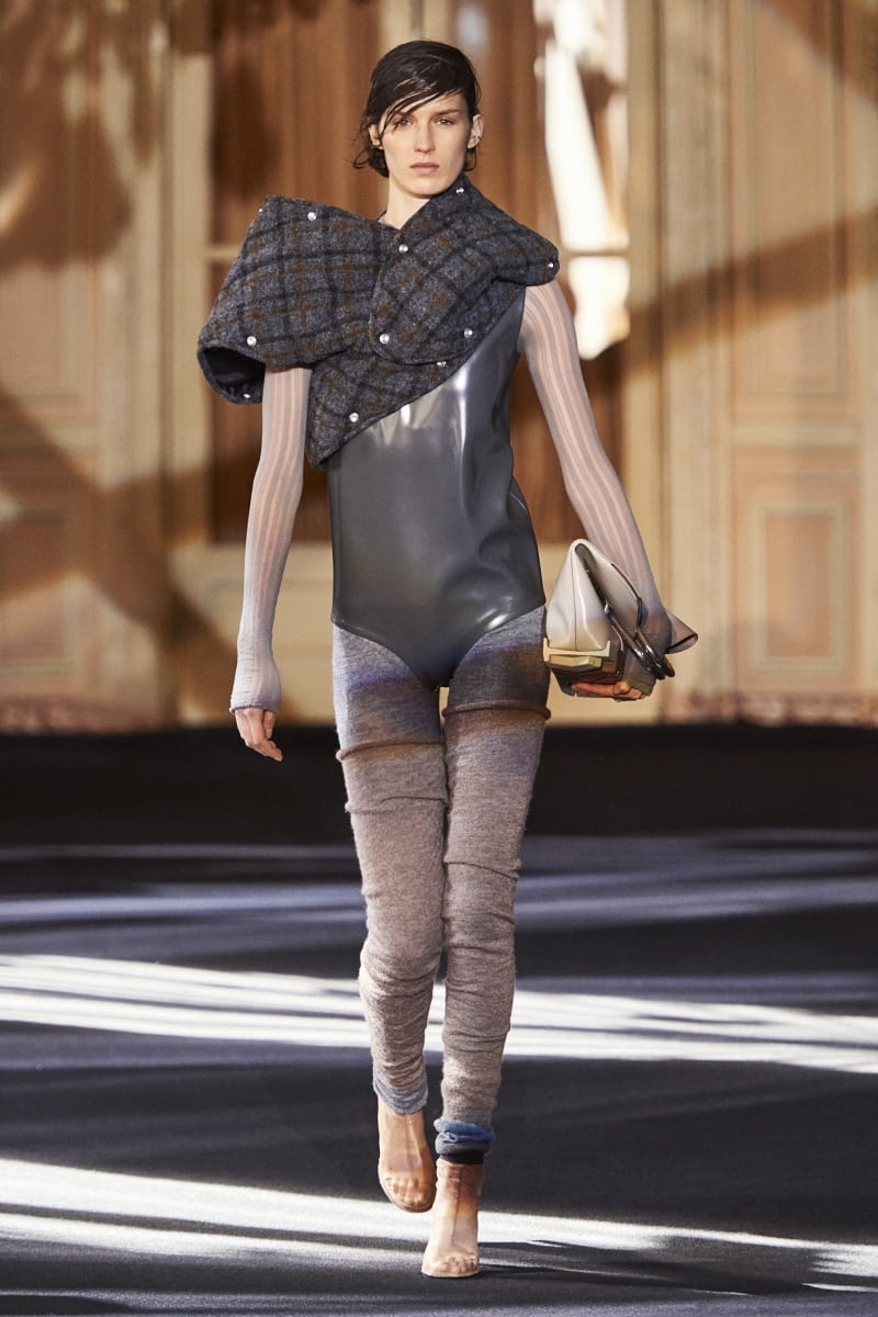 Fashion Week Paris Fall/Winter 2016 look 2 from the Acne Studios collection womenswear