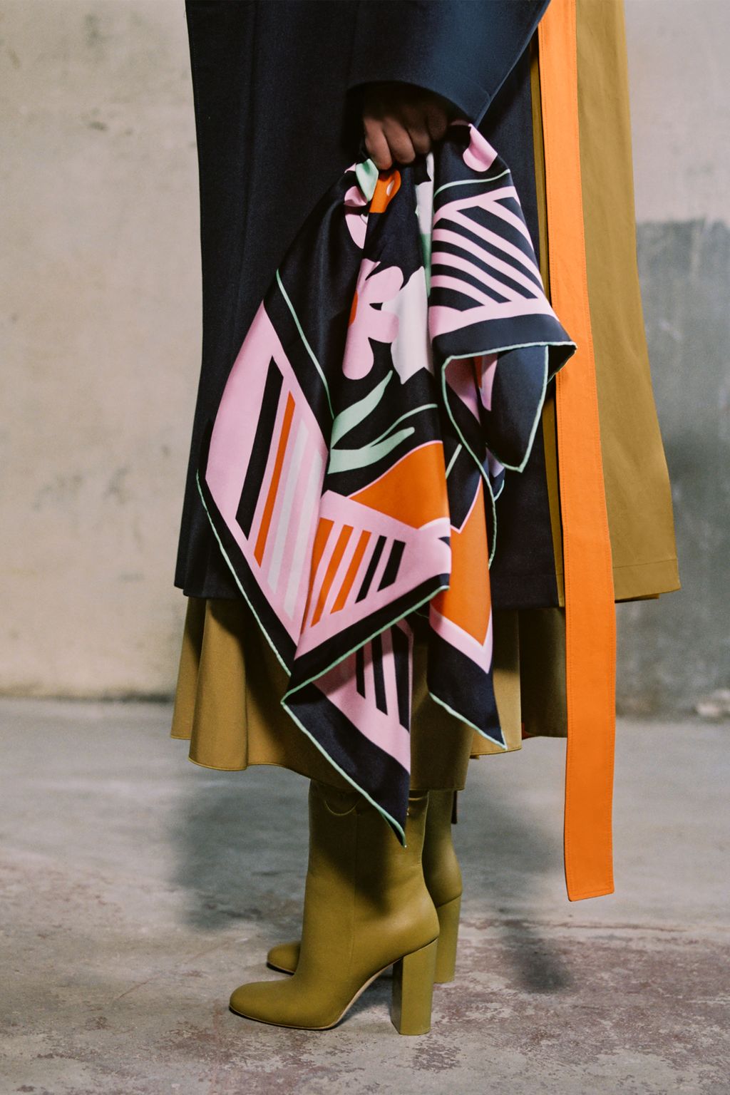 Fashion Week London Pre-Fall 2019 look 2 from the Roksanda collection 女装