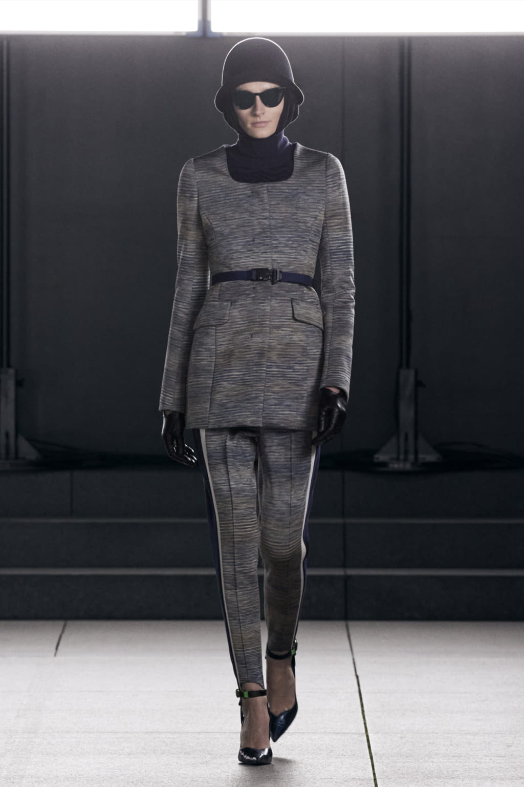 Fashion Week Paris Fall/Winter 2022 look 2 from the Mame Kurogouchi collection 女装