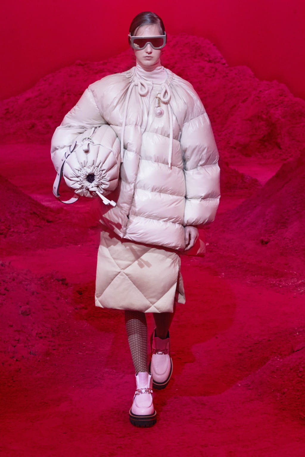 Fashion Week Milan Fall/Winter 2020 look 17 from the 2 Moncler 1952 collection 女装