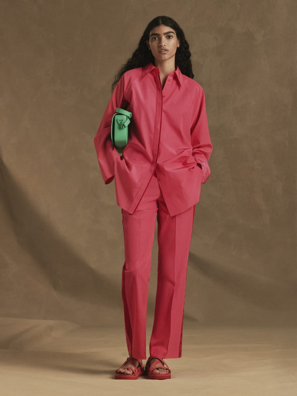 Fashion Week New York Spring/Summer 2022 look 5 de la collection Tommy Hilfiger womenswear