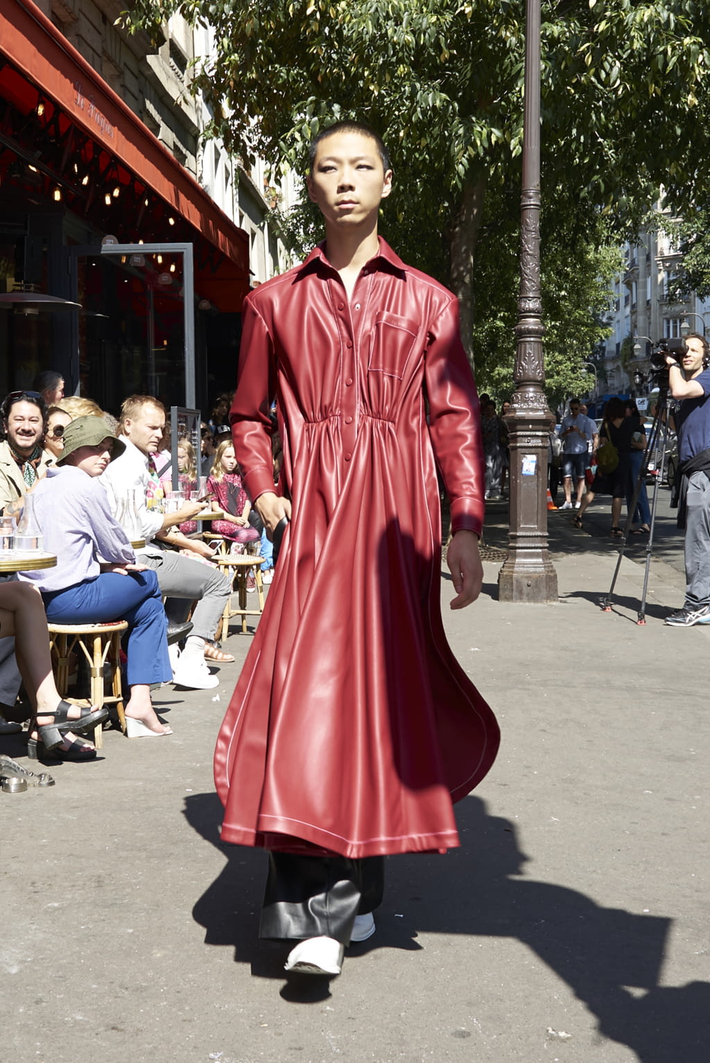 Fashion Week Paris Spring/Summer 2020 look 19 from the Untitled collection 男装