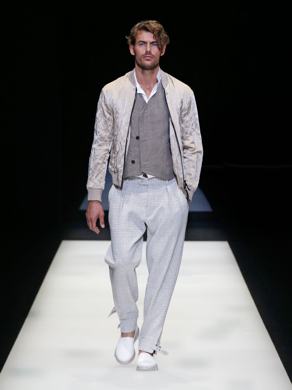 Fashion Week Milan Spring/Summer 2018 look 19 from the Giorgio Armani collection 男装