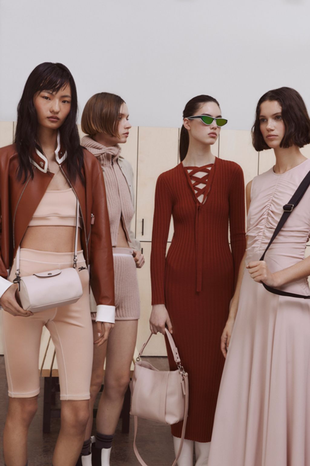 Fashion Week Paris Fall/Winter 2024 look 20 de la collection Longchamp womenswear