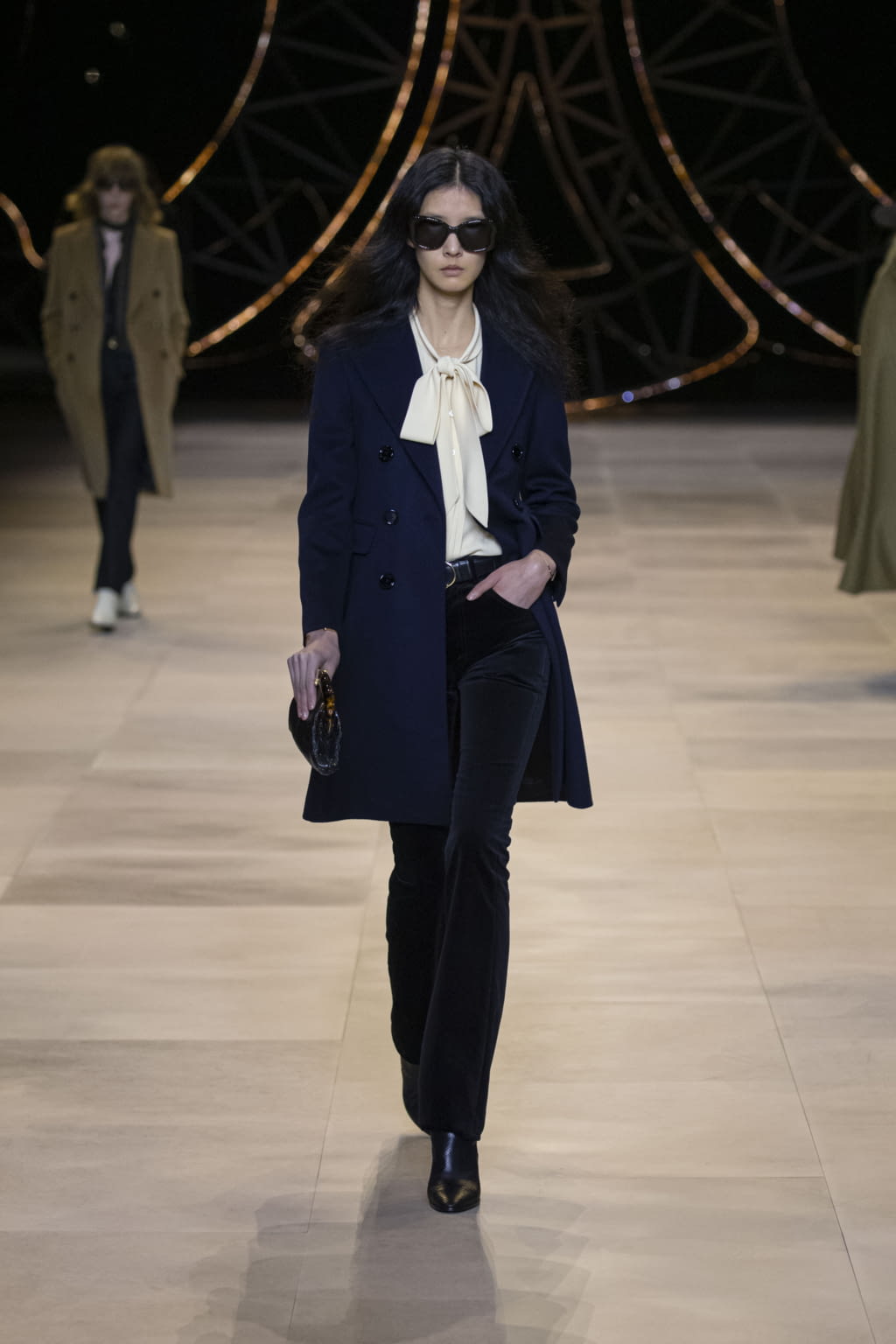 Fashion Week Paris Fall/Winter 2020 look 20 from the Celine collection womenswear