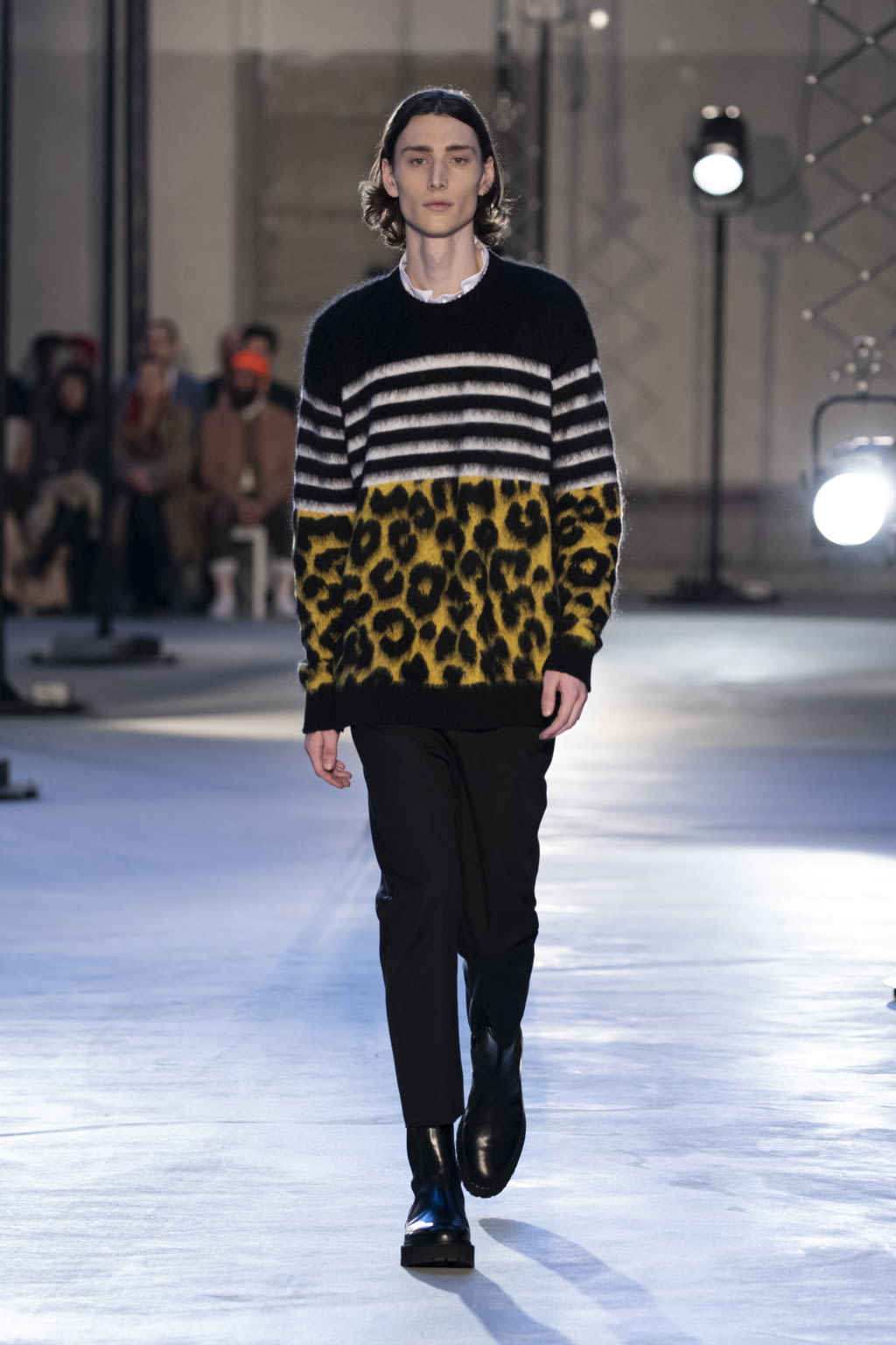 Fashion Week Milan Fall/Winter 2020 look 20 de la collection N°21 menswear