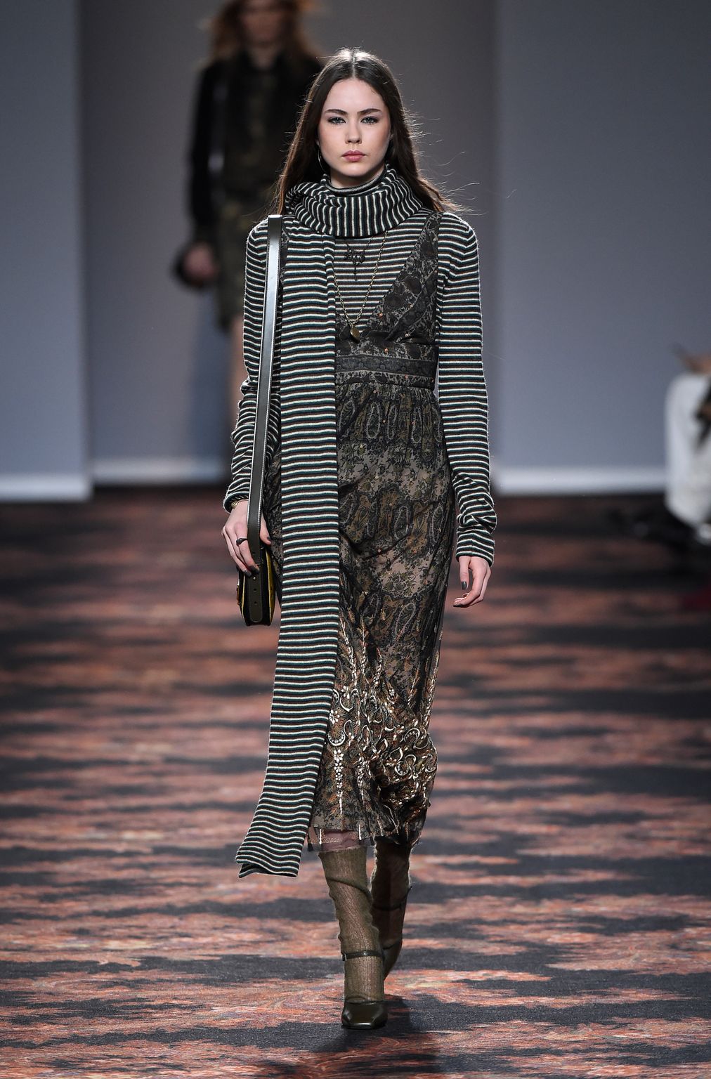 Fashion Week Milan Fall/Winter 2016 look 20 from the Etro collection 女装