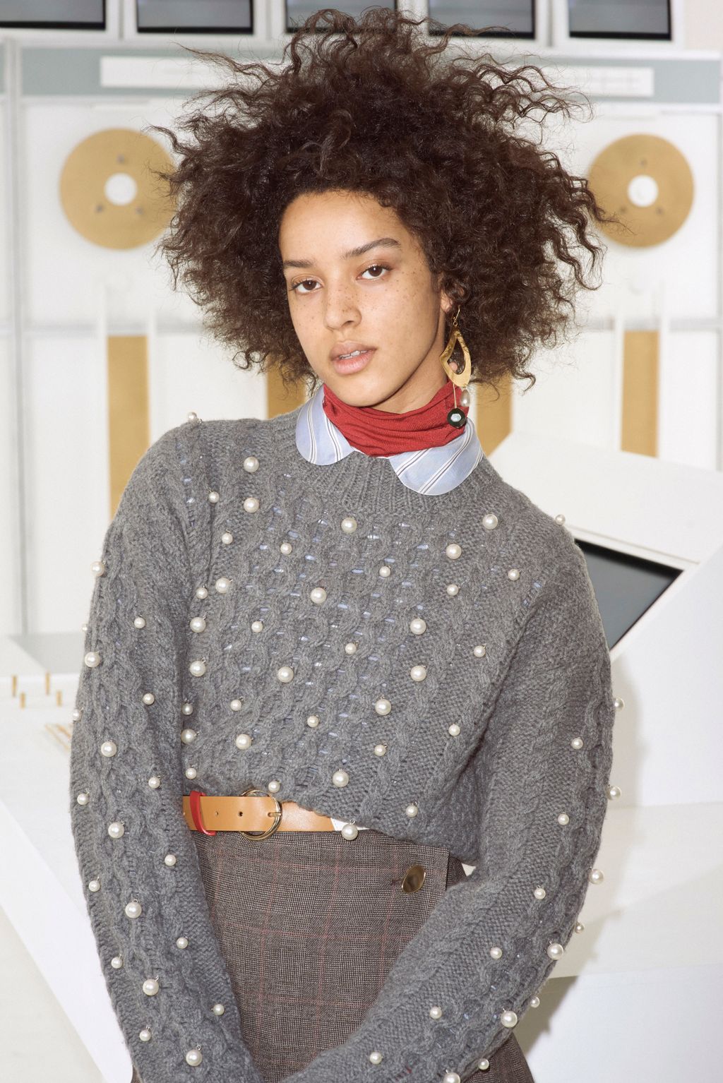 Fashion Week Paris Fall/Winter 2018 look 20 from the Maison Kitsuné collection womenswear