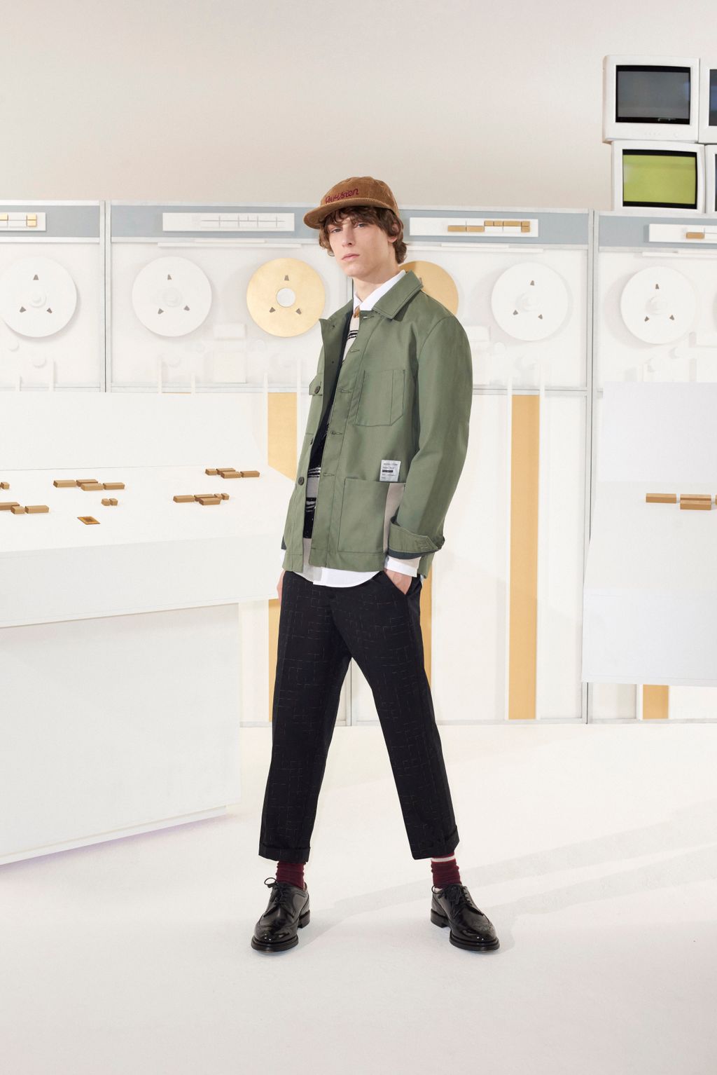 Fashion Week Paris Fall/Winter 2018 look 20 from the Maison Kitsuné collection menswear