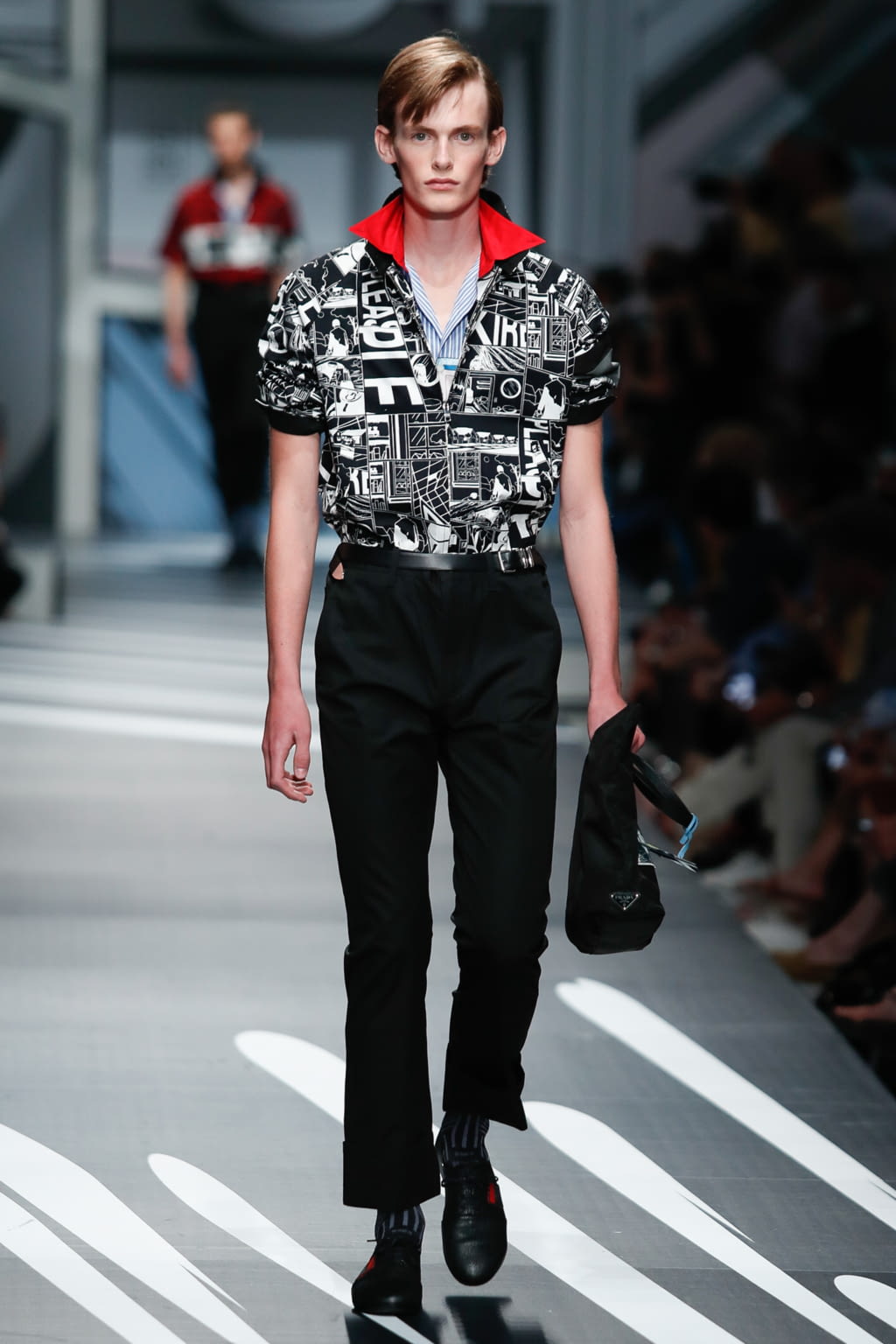 Fashion Week Milan Spring/Summer 2018 look 20 from the Prada collection 男装