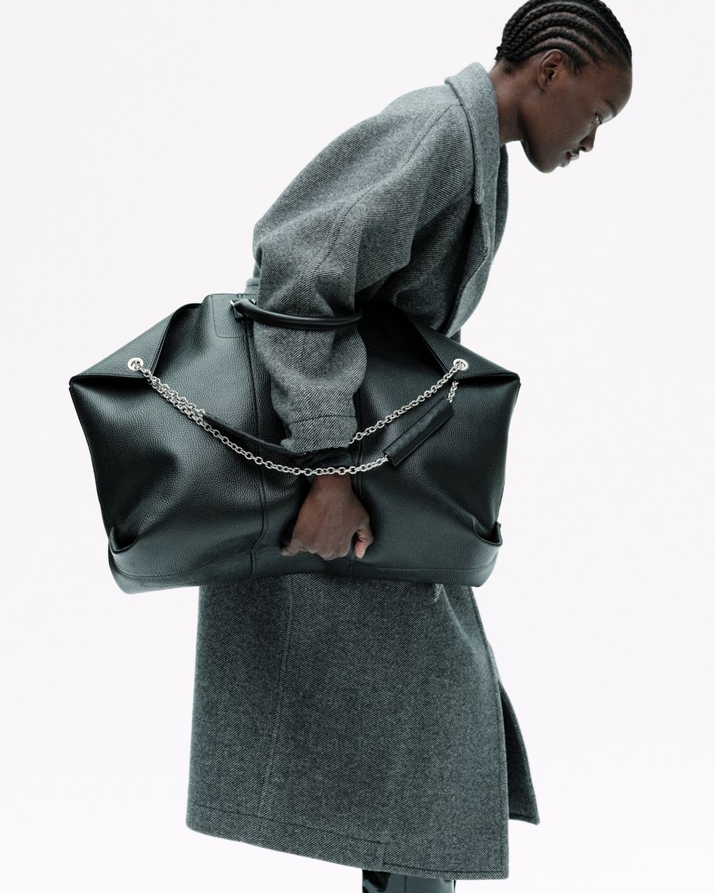 Fashion Week Paris Fall/Winter 2025 look 21 from the Barbara Bui collection womenswear