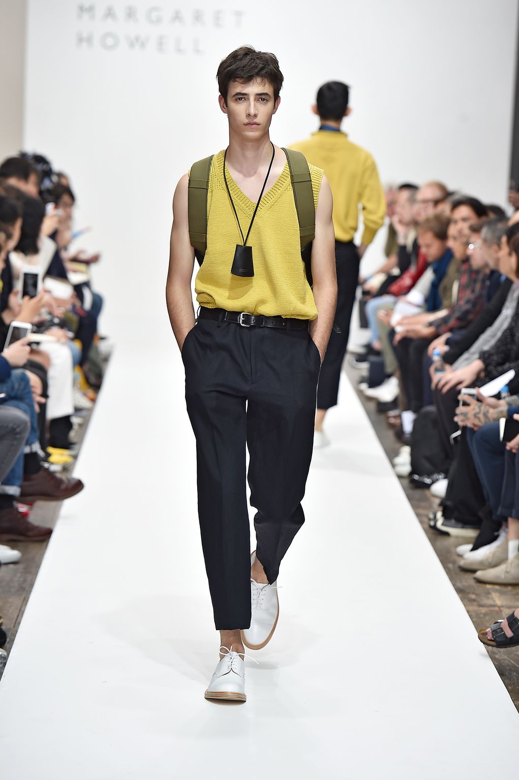 Fashion Week London Spring/Summer 2017 look 21 from the Margaret Howell collection menswear