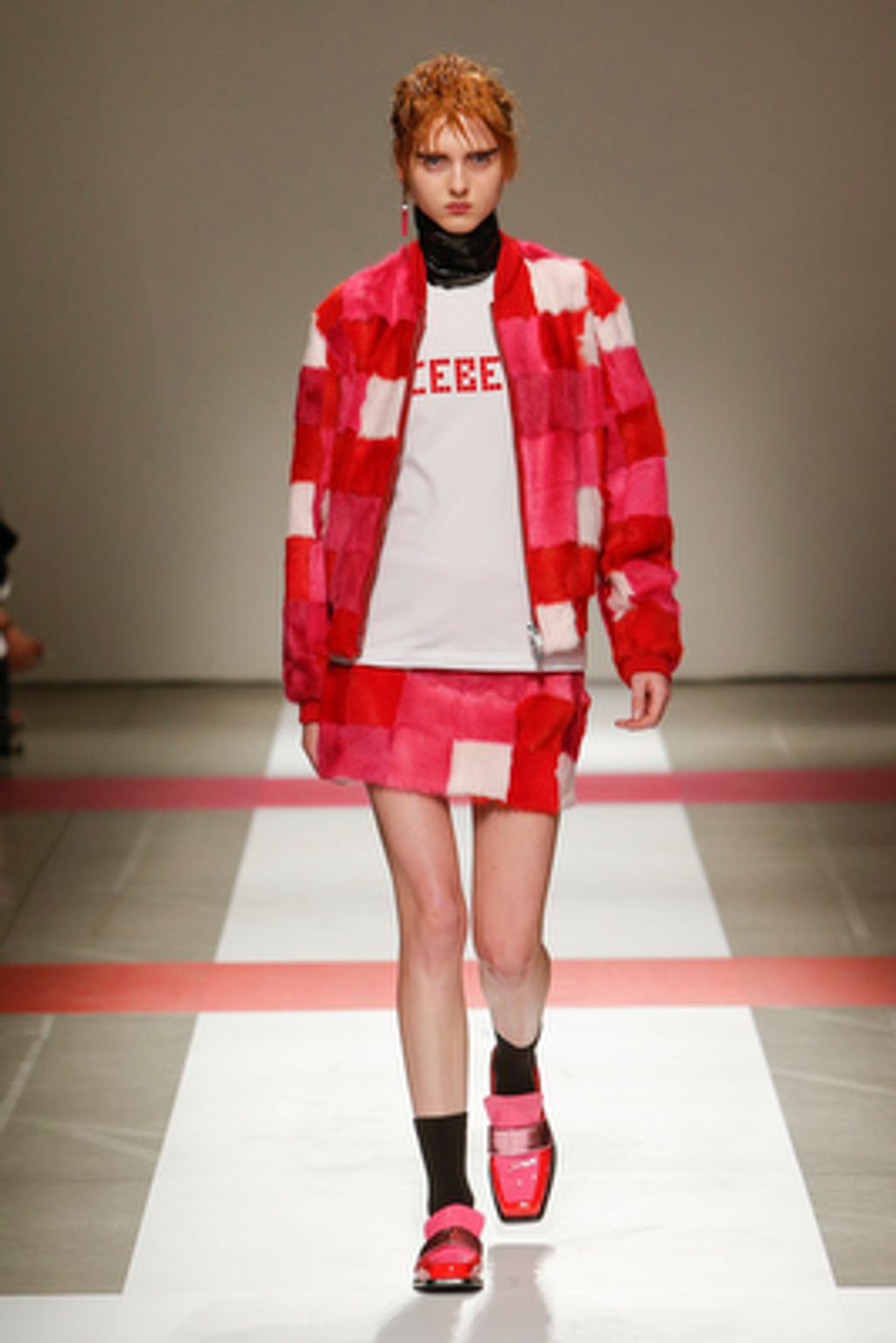 Fashion Week Milan Fall/Winter 2016 look 21 de la collection Iceberg womenswear