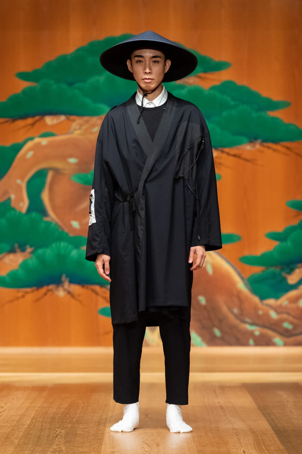 Fashion Week Paris Spring/Summer 2021 look 22 from the Yoshio Kubo collection menswear