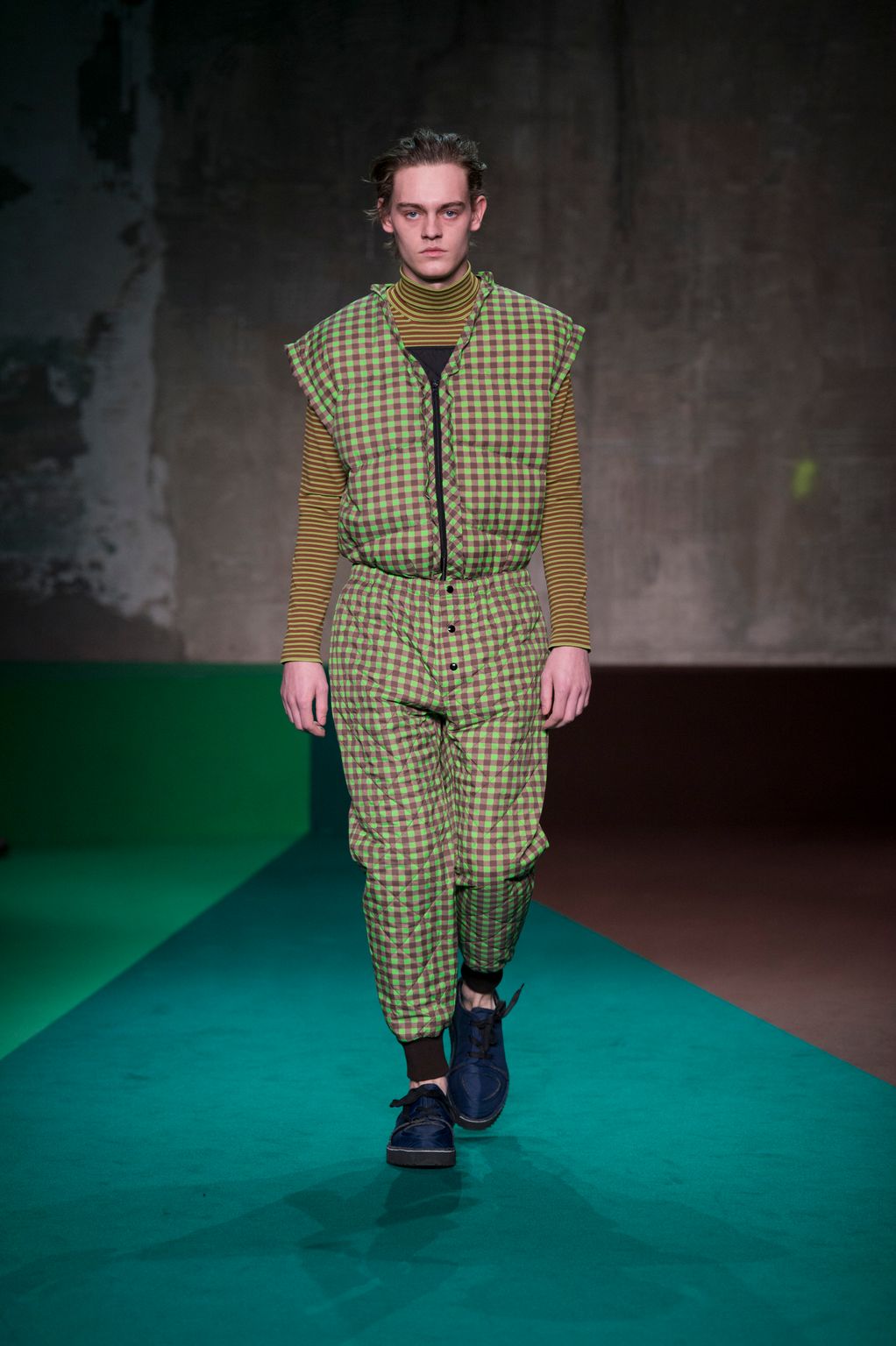 Fashion Week Milan Fall/Winter 2017 look 21 from the Marni collection menswear