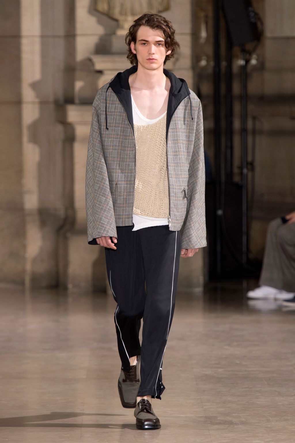 Fashion Week Paris Spring/Summer 2017 look 21 from the Maison Margiela collection menswear