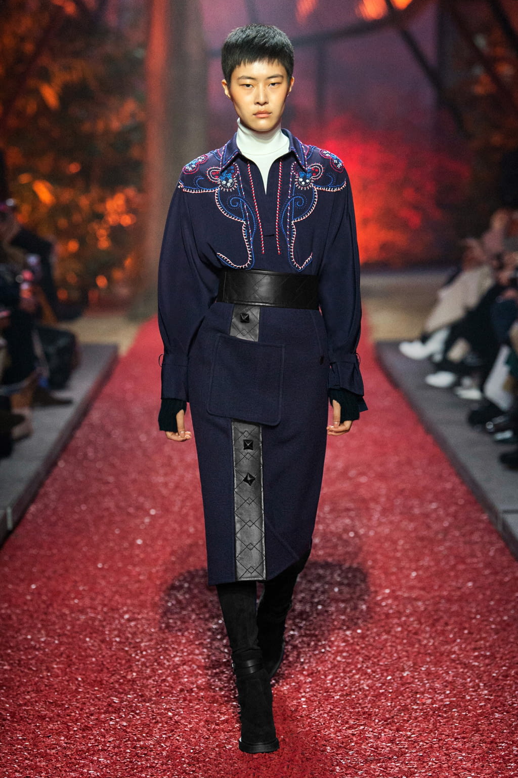 Fashion Week Paris Fall/Winter 2018 look 21 from the Hermès collection womenswear