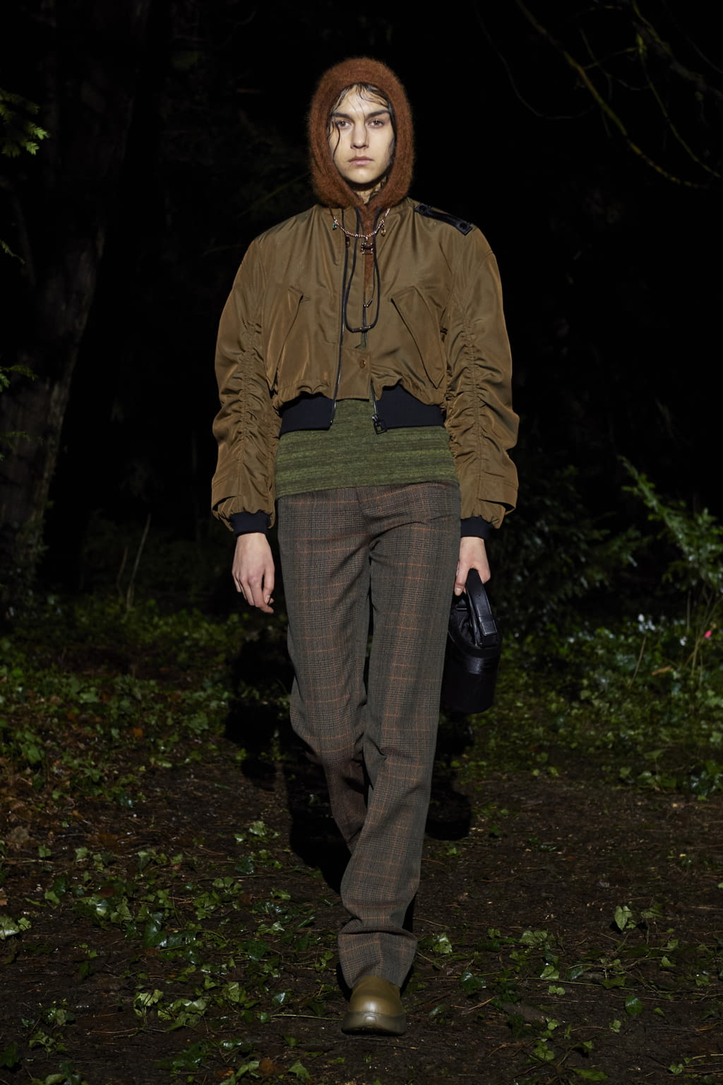 Fashion Week Paris Fall/Winter 2021 look 16 de la collection Wooyoungmi menswear