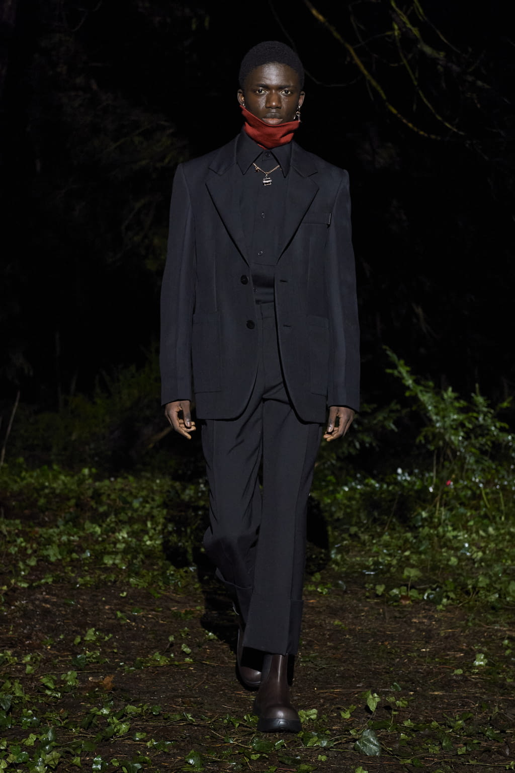 Fashion Week Paris Fall/Winter 2021 look 5 from the Wooyoungmi collection 男装