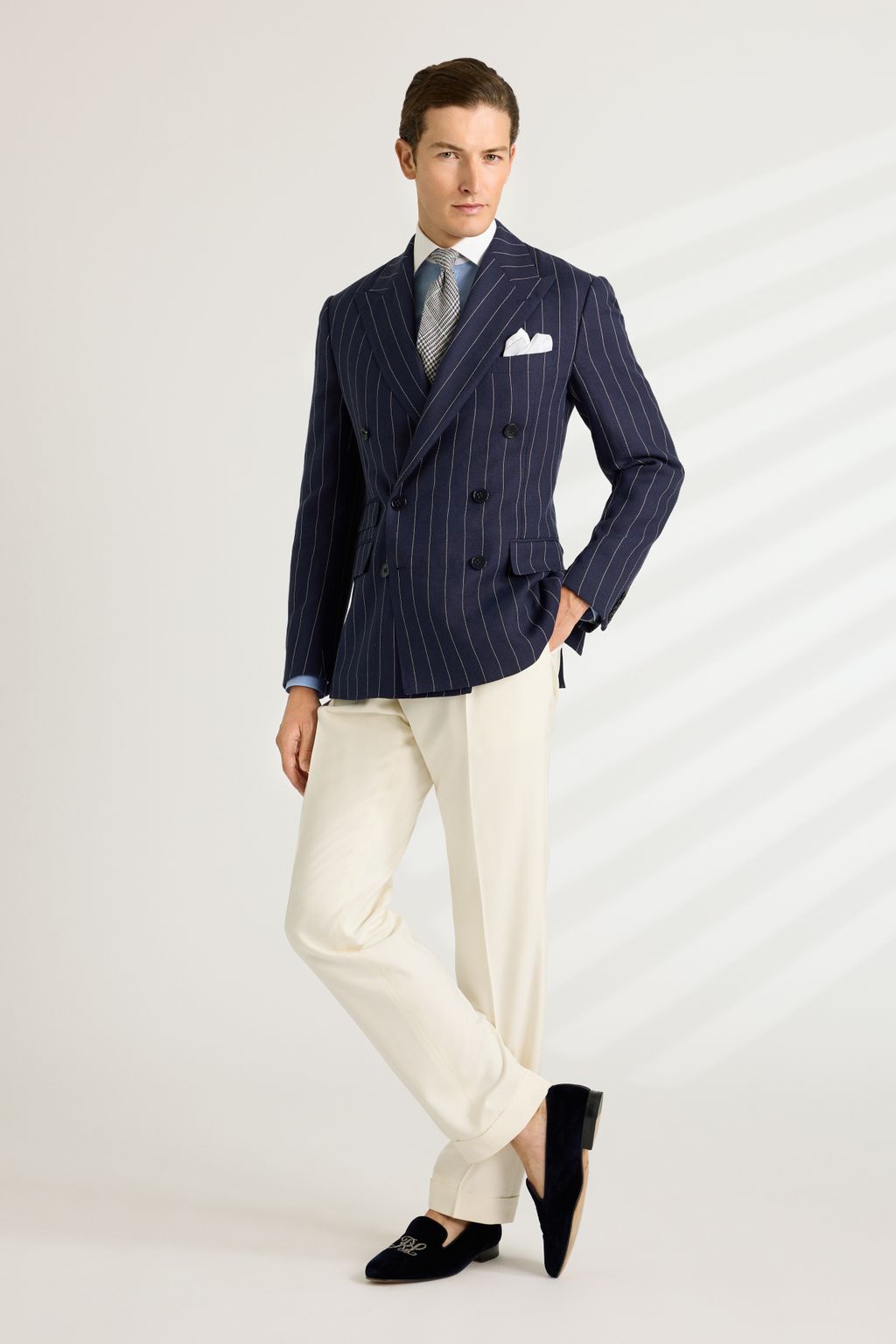Fashion Week New York Spring-Summer 2025 look 22 from the Ralph Lauren Purple Label collection menswear