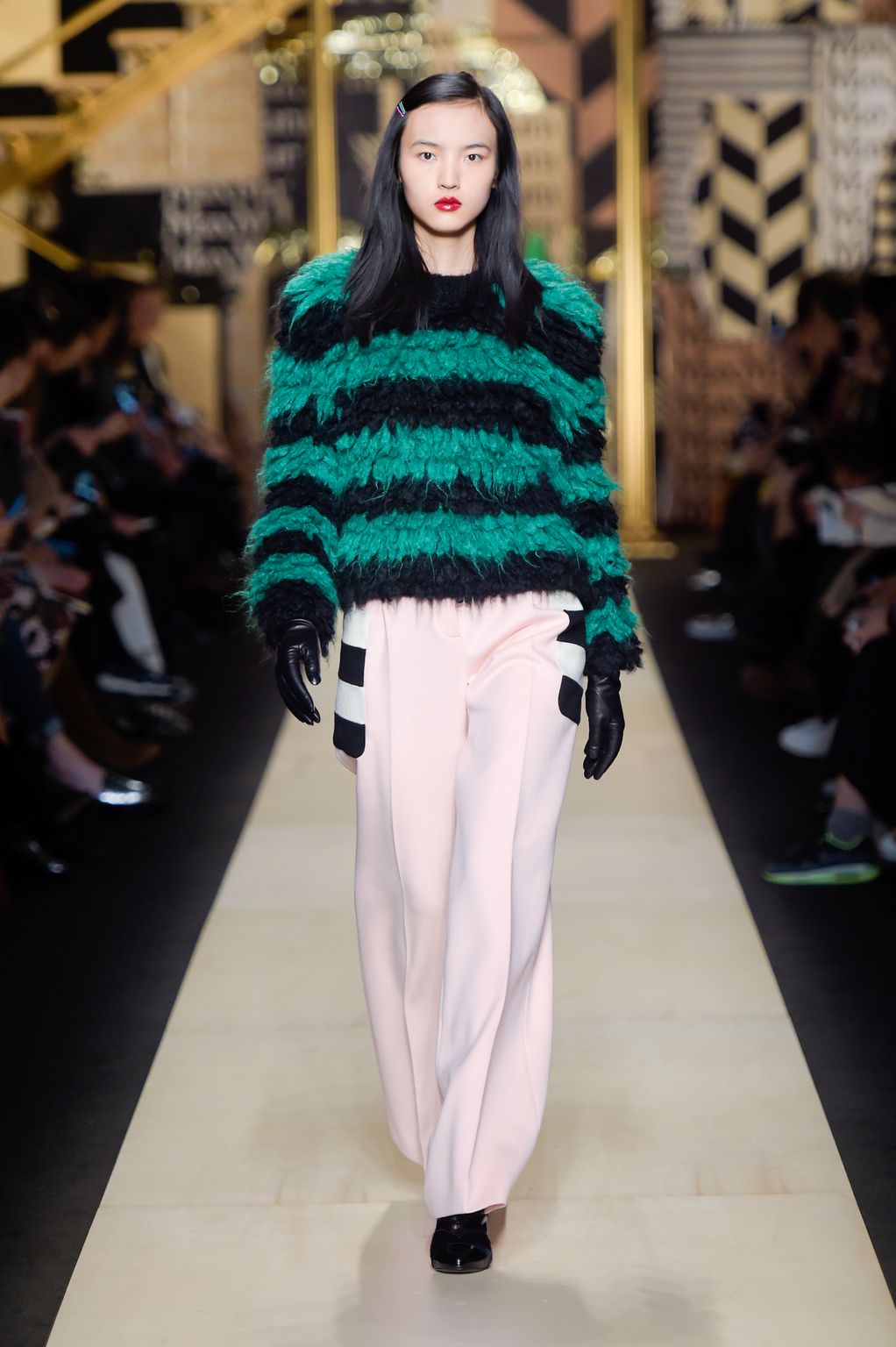 Fashion Week Milan Fall/Winter 2016 look 22 from the Max Mara collection womenswear