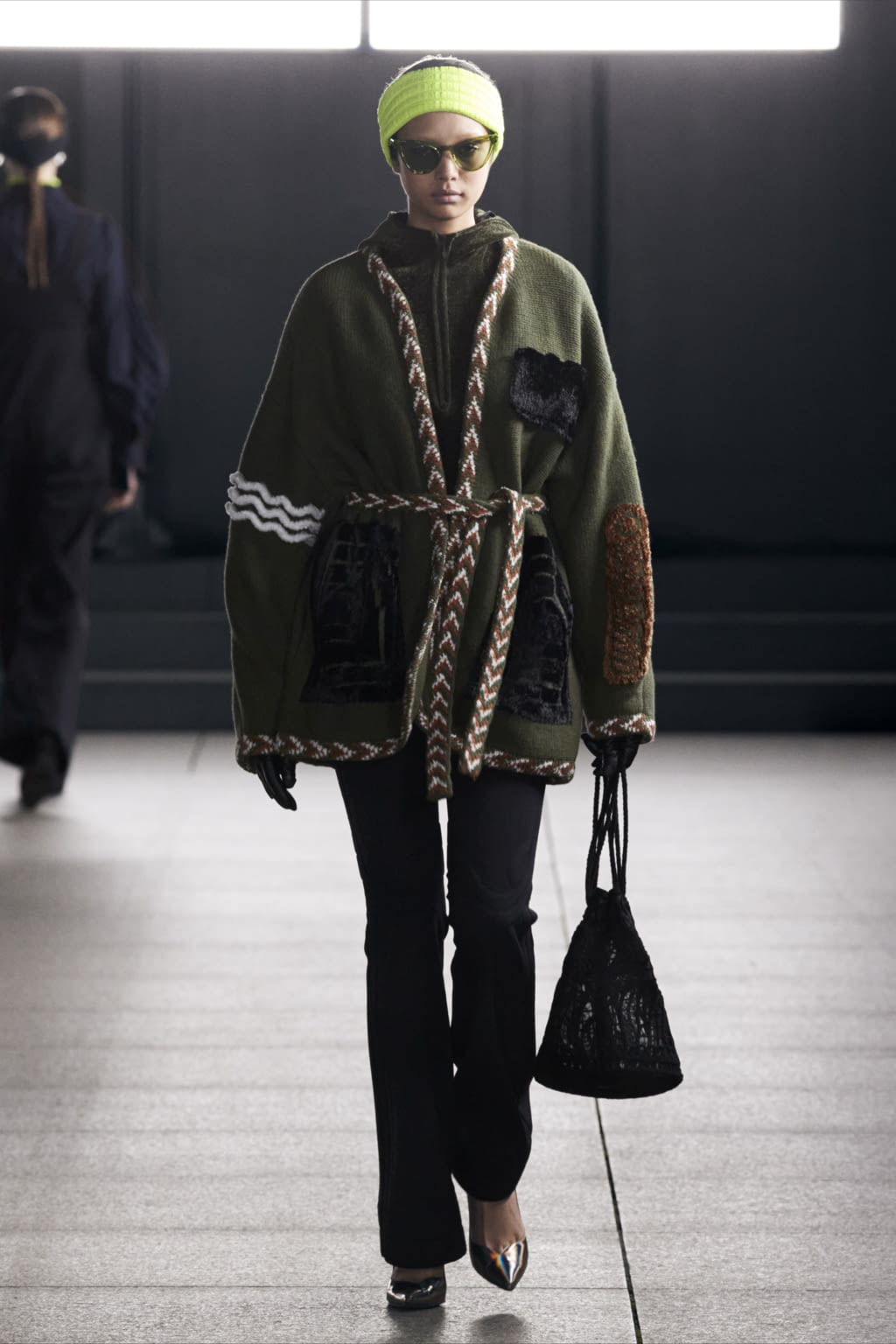 Fashion Week Paris Fall/Winter 2022 look 22 de la collection Mame Kurogouchi womenswear