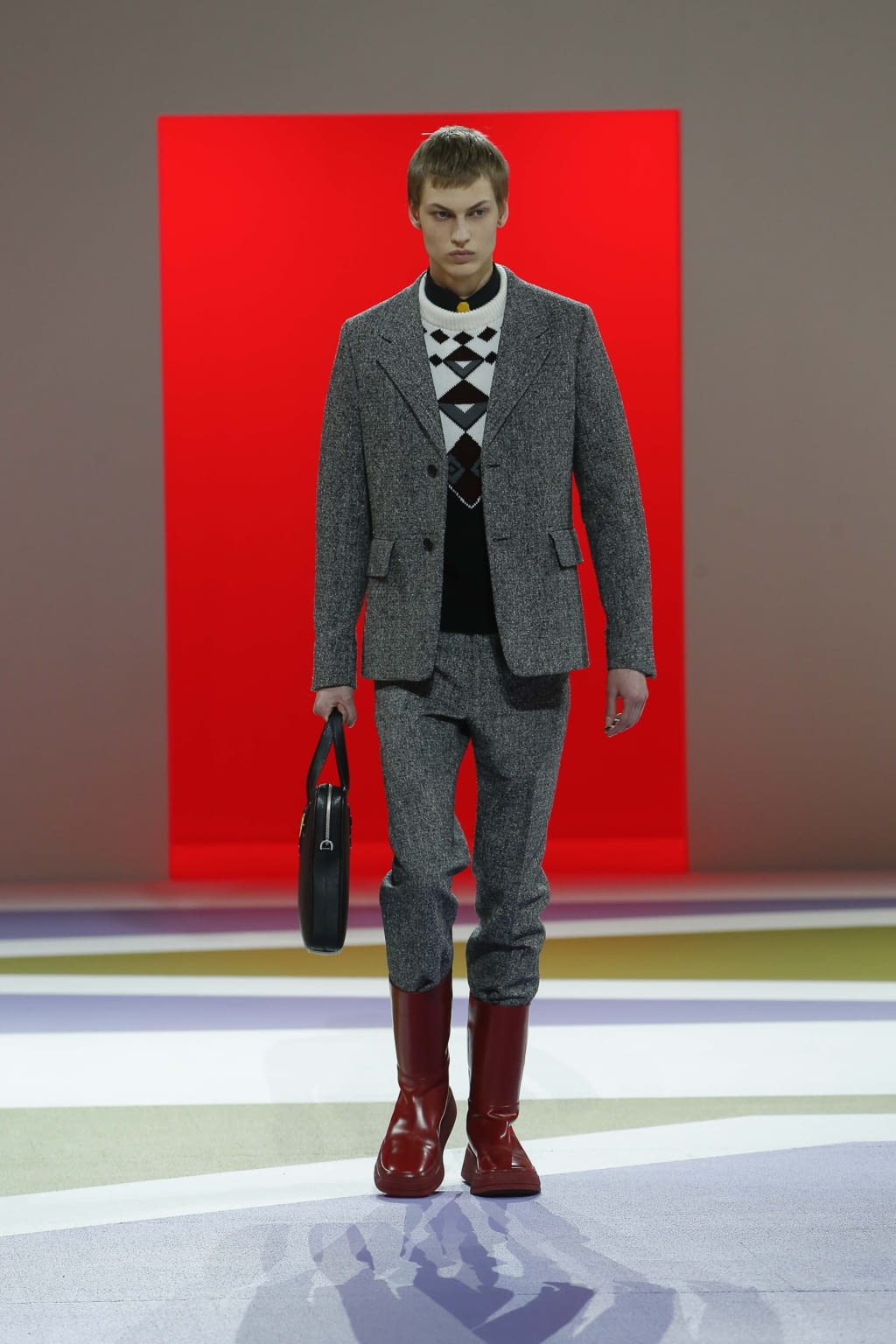 Fashion Week Milan Fall/Winter 2020 look 22 from the Prada collection menswear