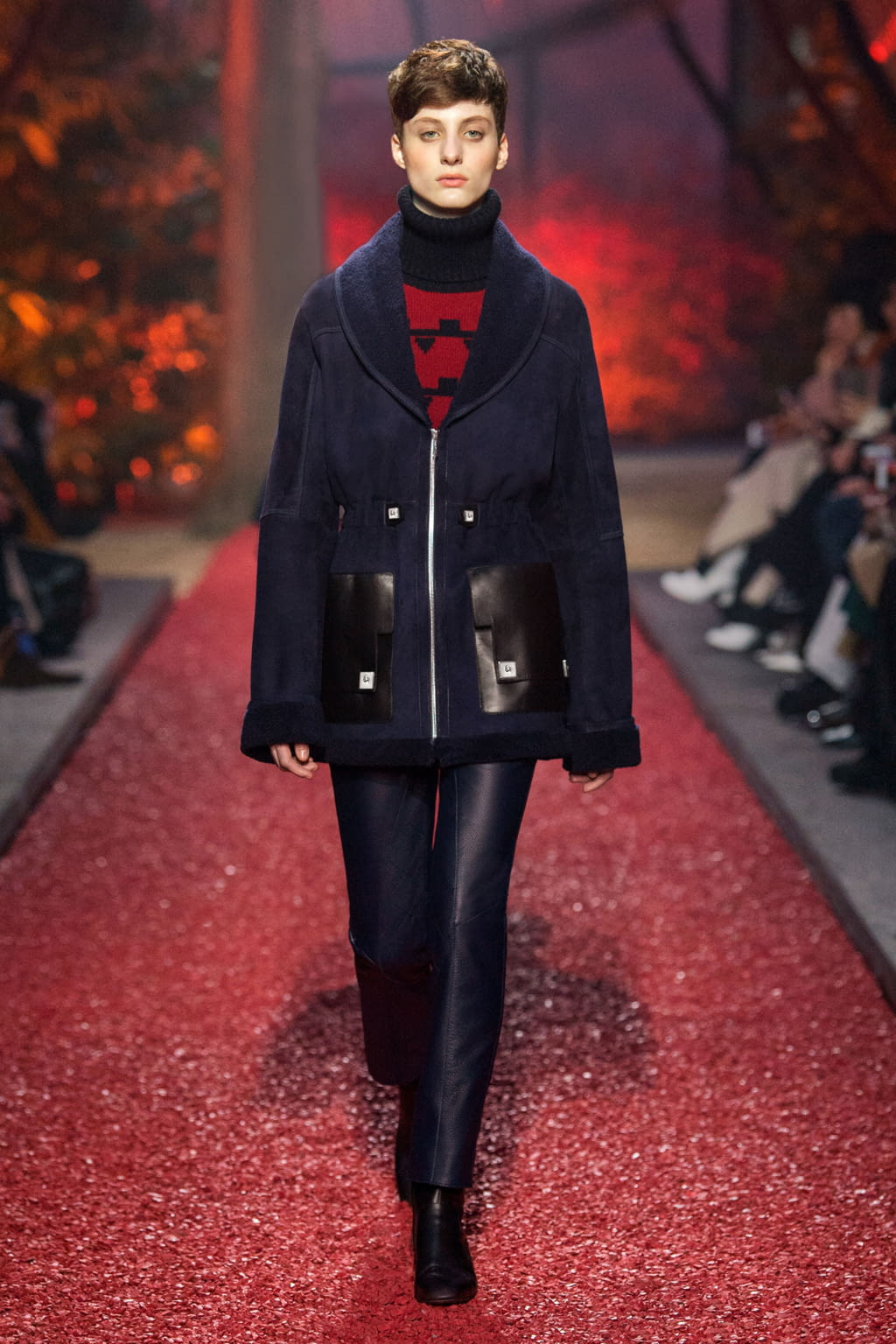 Fashion Week Paris Fall/Winter 2018 look 22 de la collection Hermès womenswear