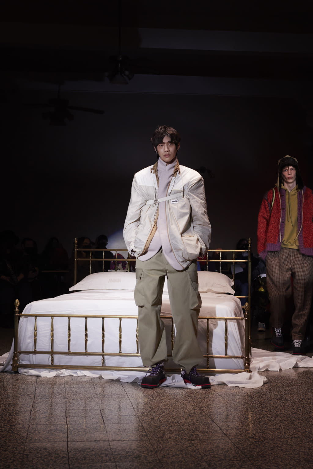Fashion Week Milan Fall/Winter 2022 look 12 de la collection Magliano menswear