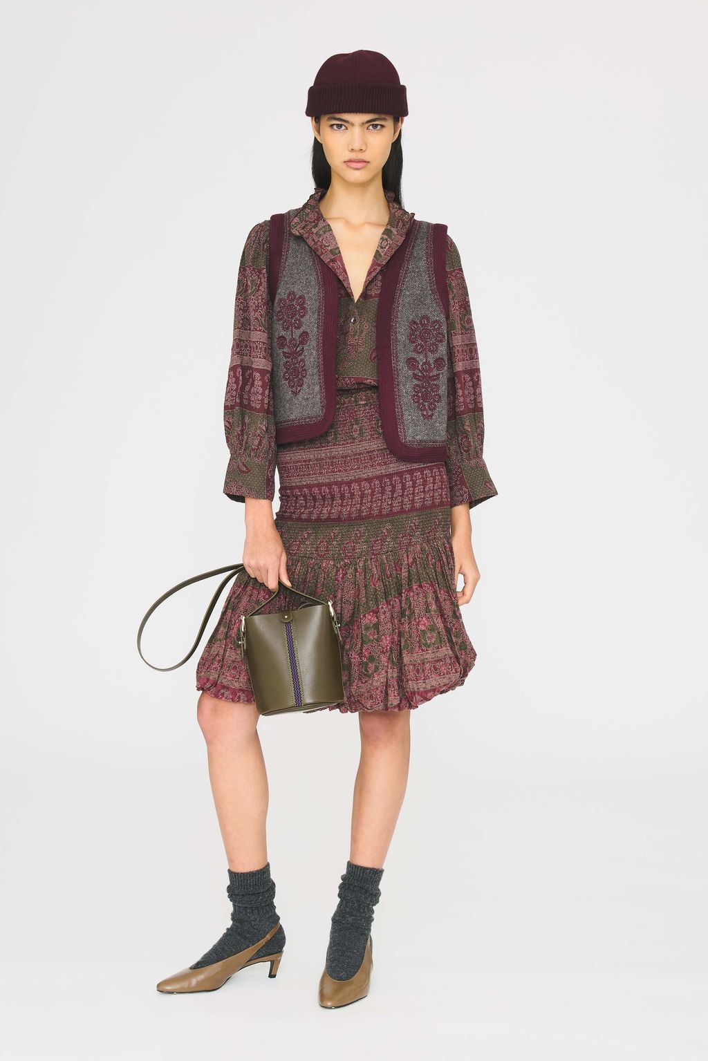 Fashion Week Paris Fall/Winter 2025 look 22 from the Antik Batik collection 女装