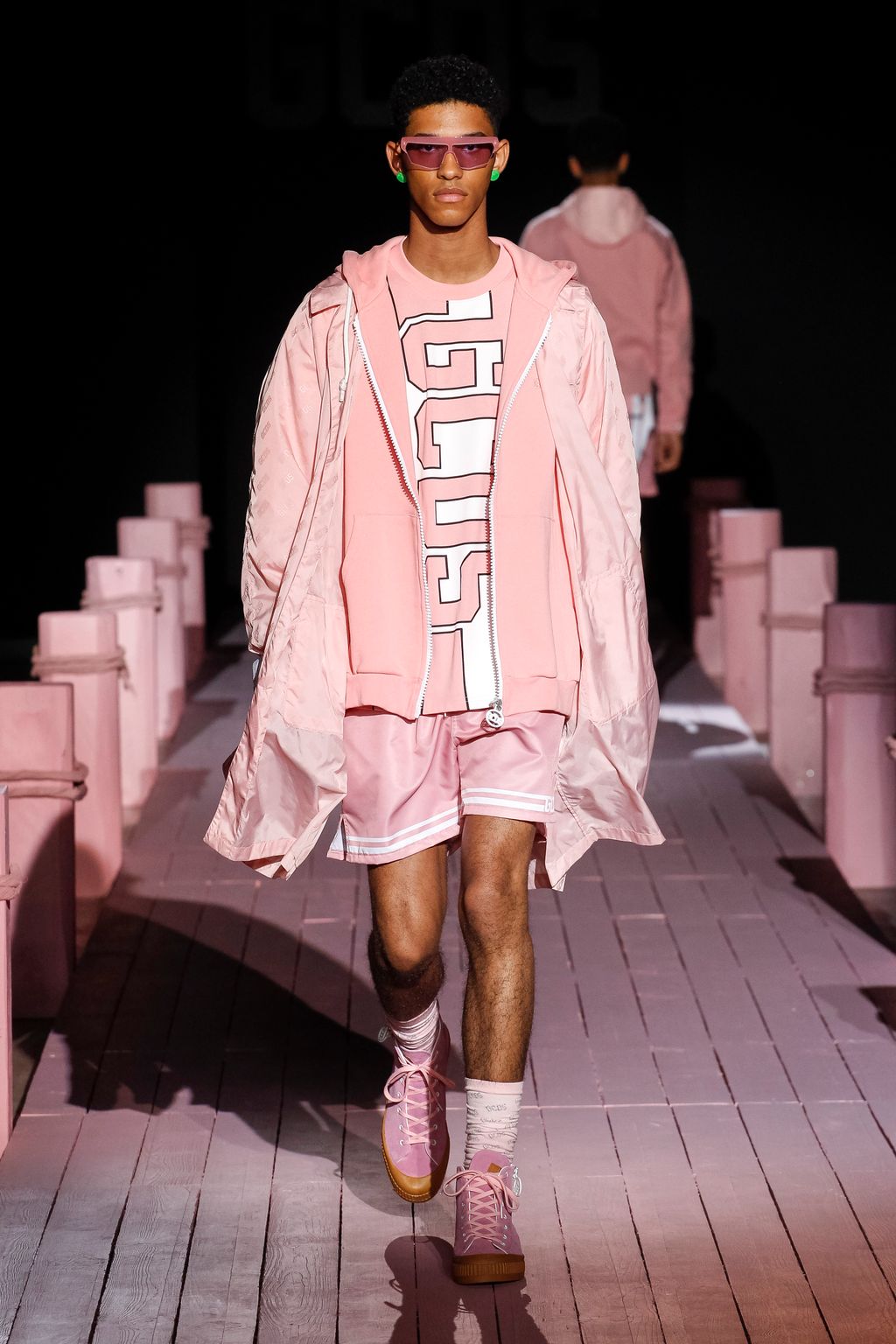 Fashion Week Milan Spring/Summer 2018 look 23 from the GCDS collection menswear