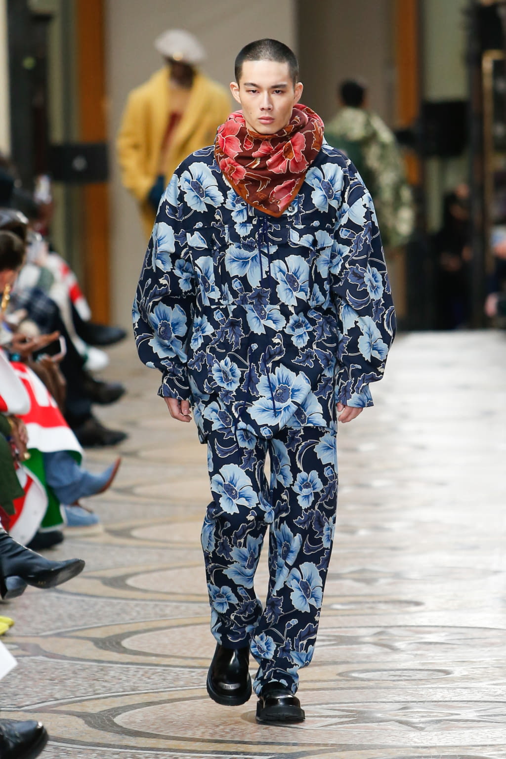 Fashion Week Paris Fall/Winter 2022 look 24 de la collection Kenzo menswear