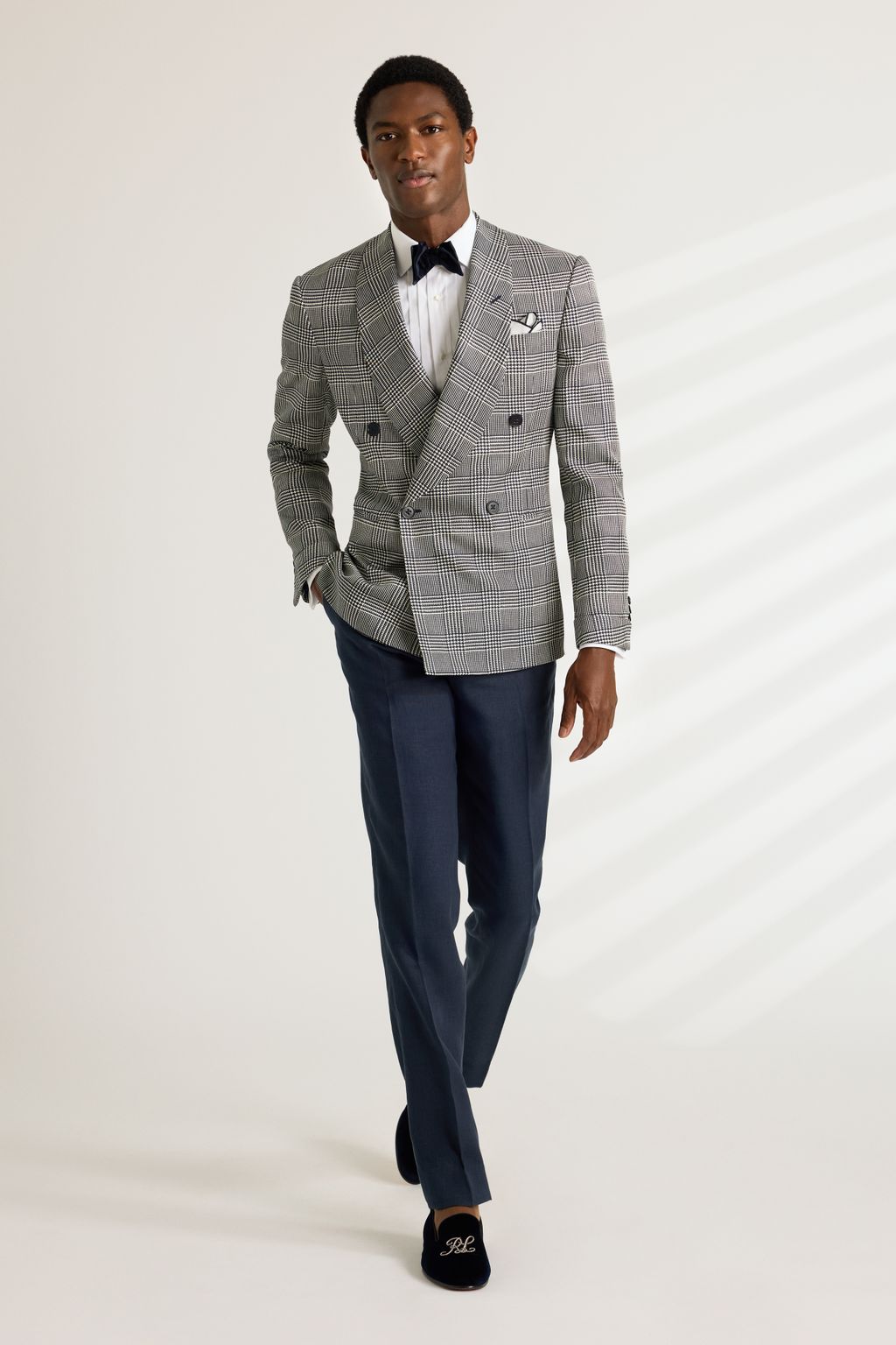 Fashion Week New York Spring-Summer 2025 look 24 from the Ralph Lauren Purple Label collection menswear